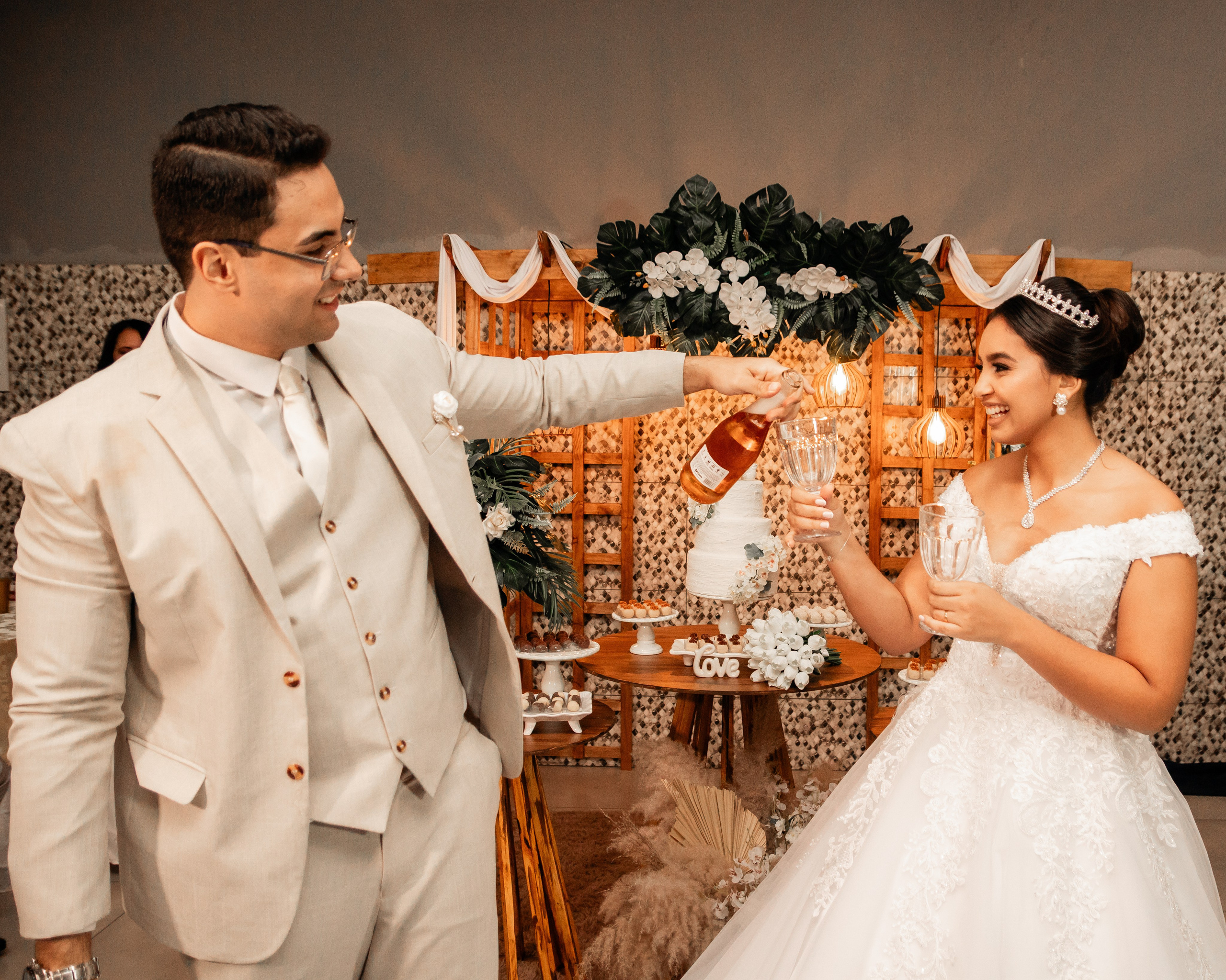 Maysa e Felipe — Making off da Noiva e Recepção. Fotógrafa de casamento e festa infantis em Marilía, São Paulo
