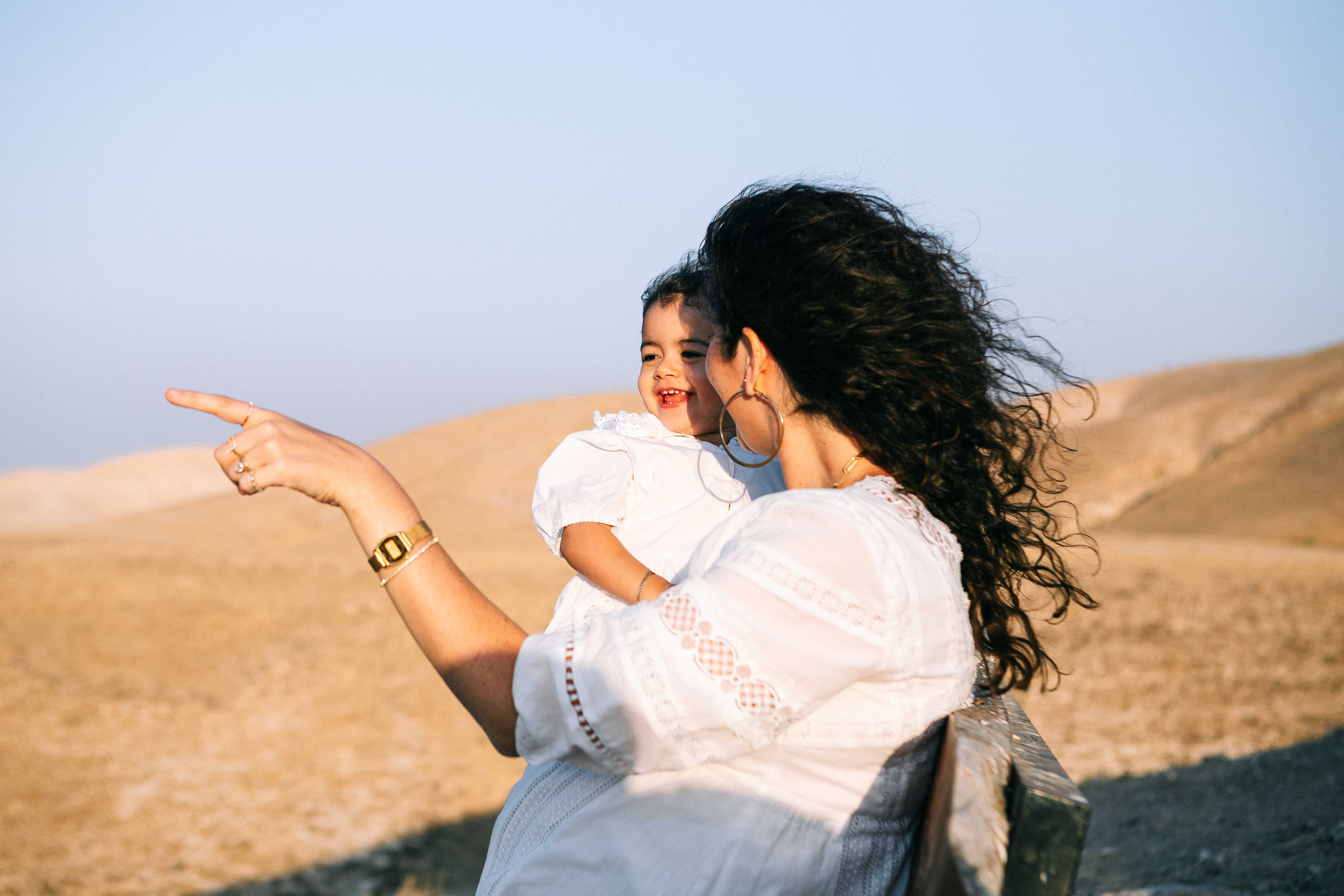 PREGNANT PHOTOSESSION IN THE DESERT. PHOTOGRAPHER IN ISRAEL