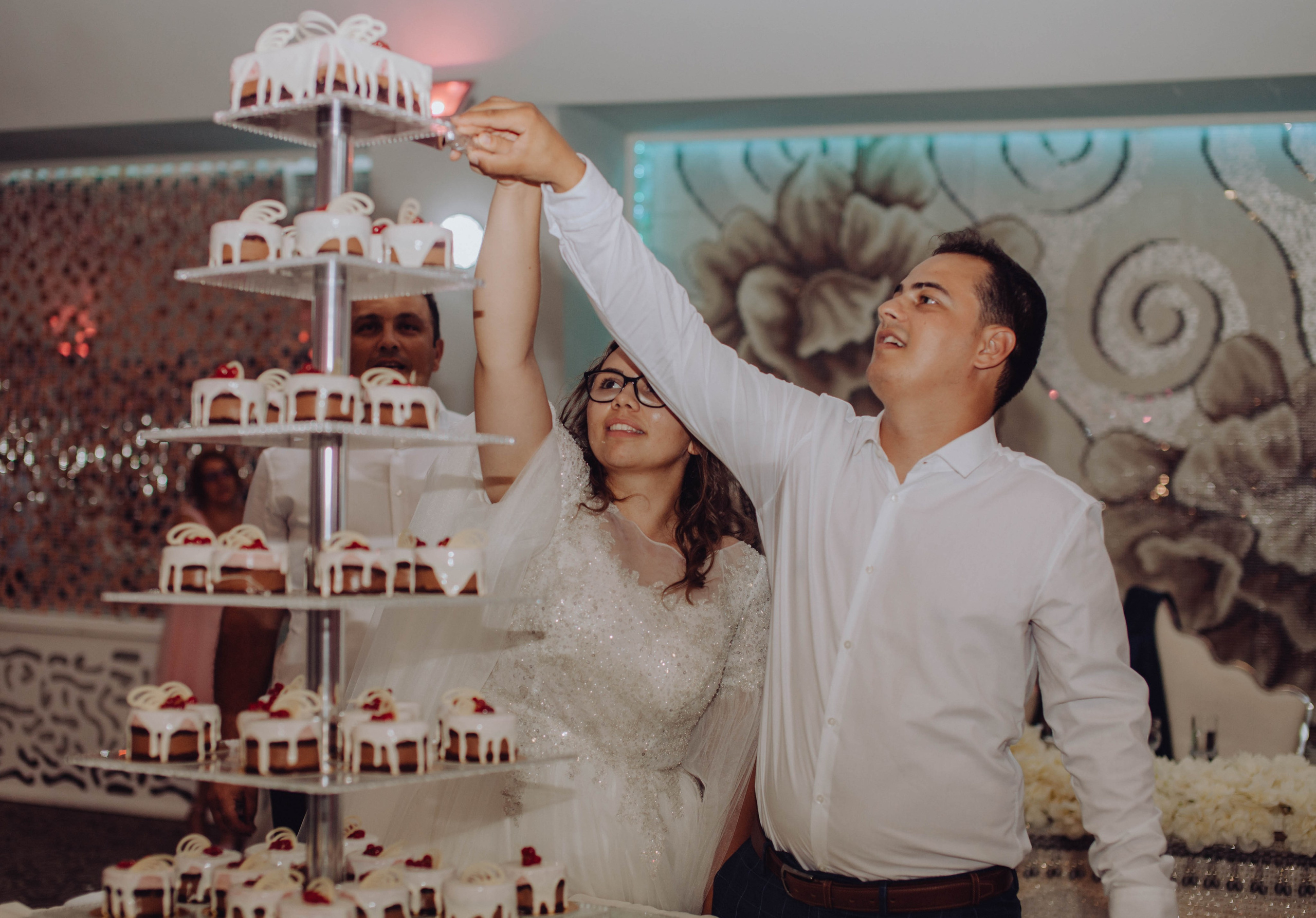 Ștefan & Clara. Wedding & couple photographer from Romania Rut Vetan