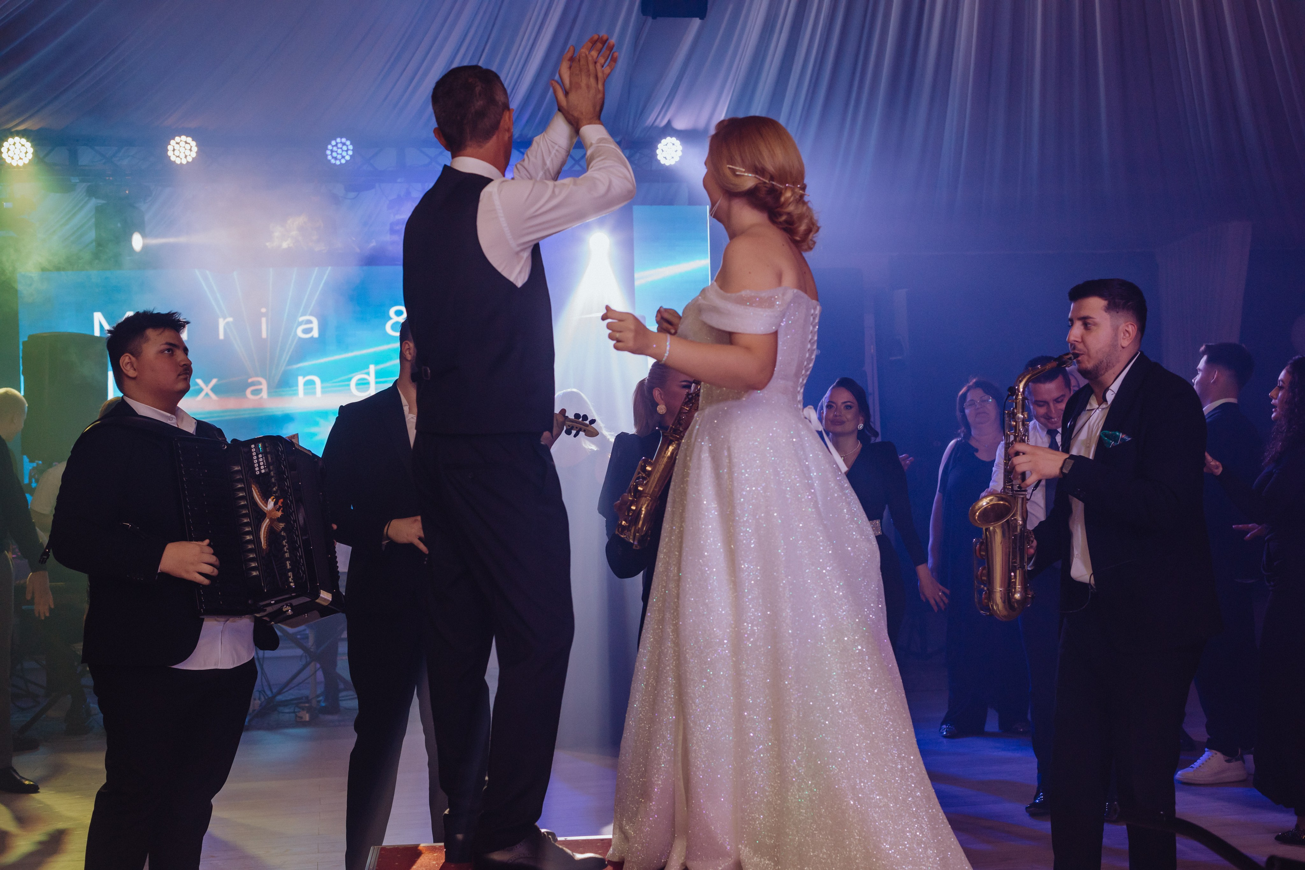 Alexandru & Maria. Wedding & couple photographer from Romania Rut Vetan