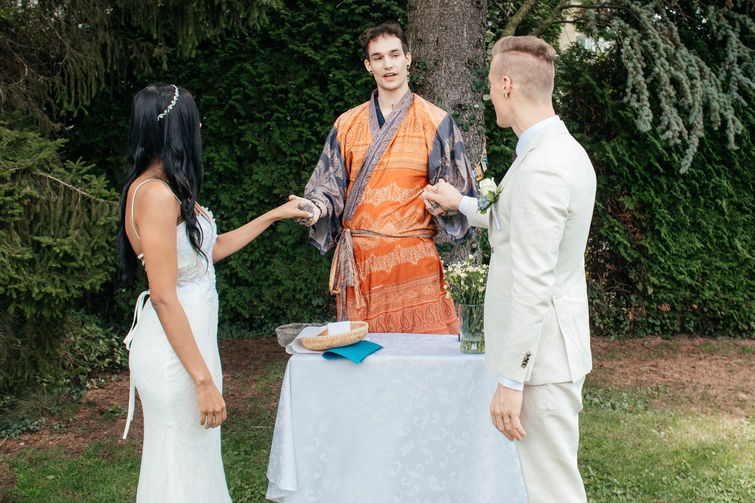 KAIANE & BENJAMIN Meilen, Switzerland. I am Elena Altendorfer. Wedding photographer in Zurich and Switzerland