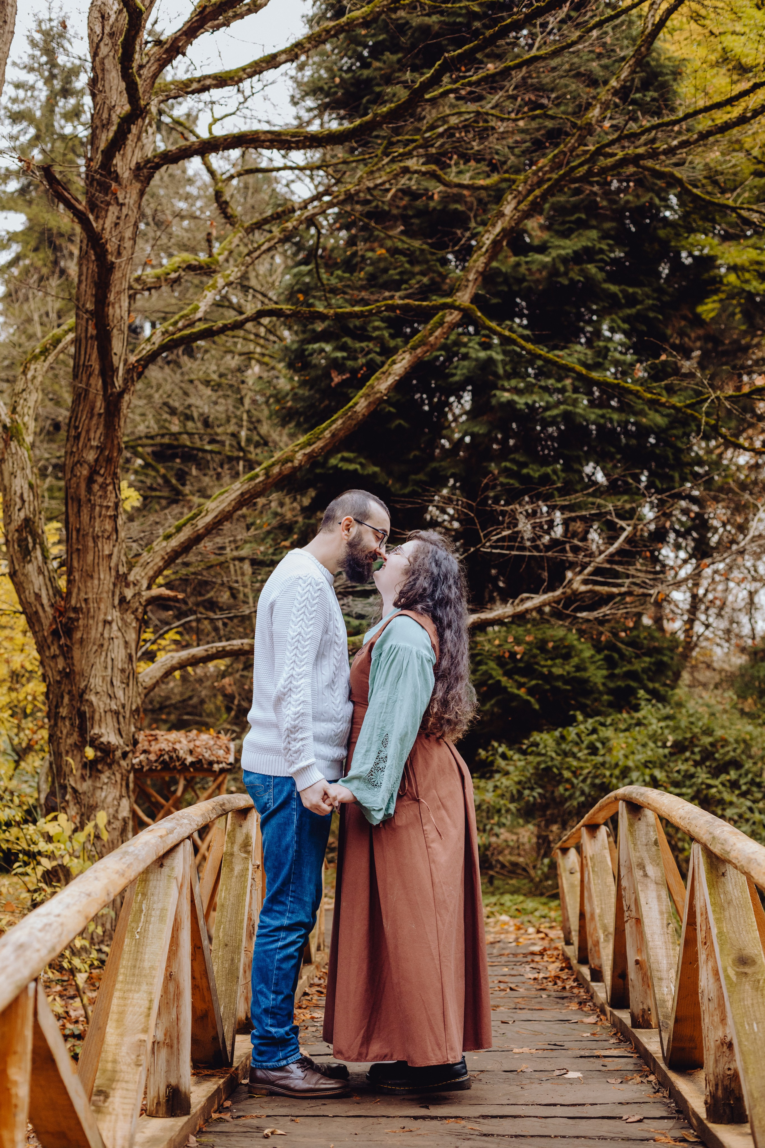 Alex & Lavinia. Wedding & couple photographer from Romania Rut Vetan