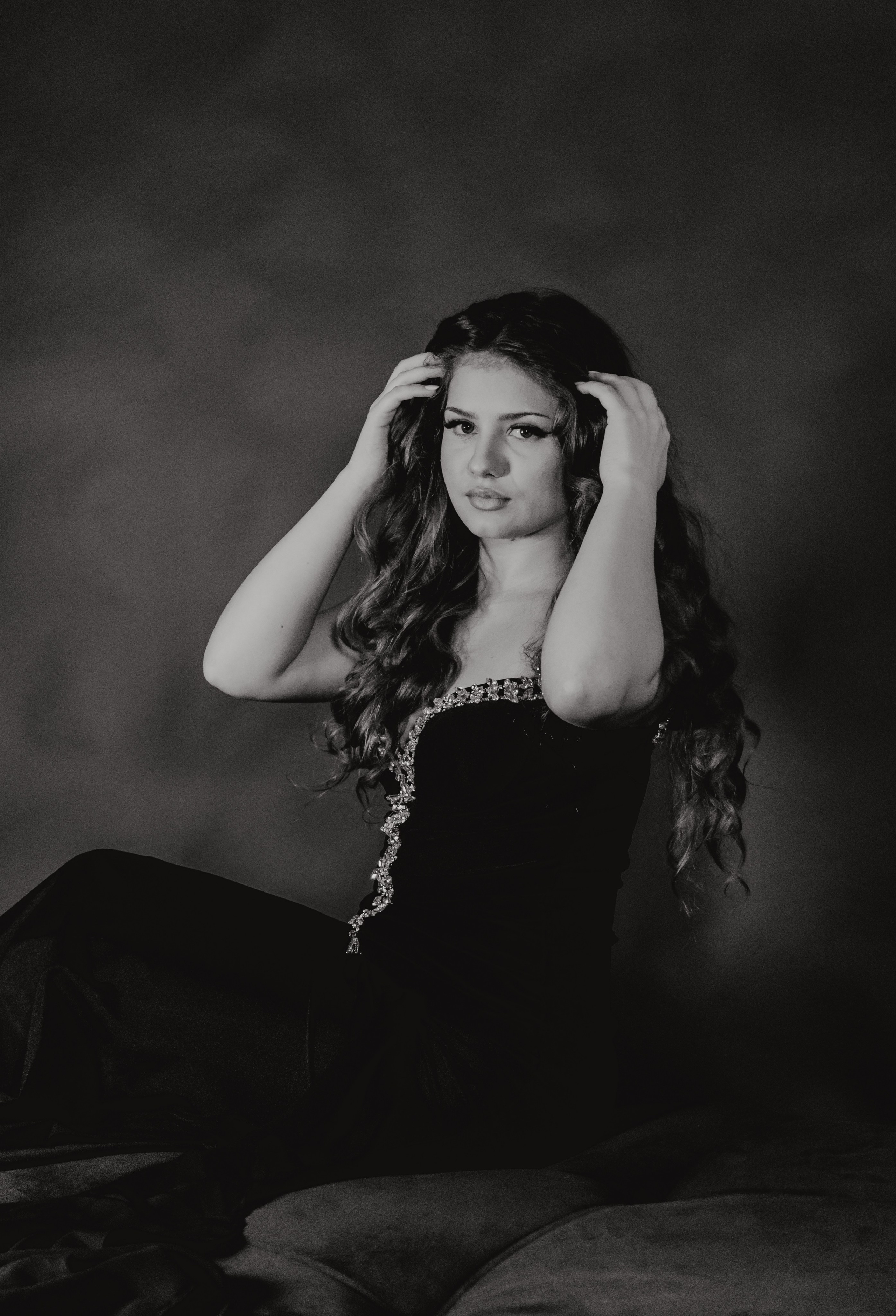 Beatrice. Wedding & couple photographer from Romania Rut Vetan