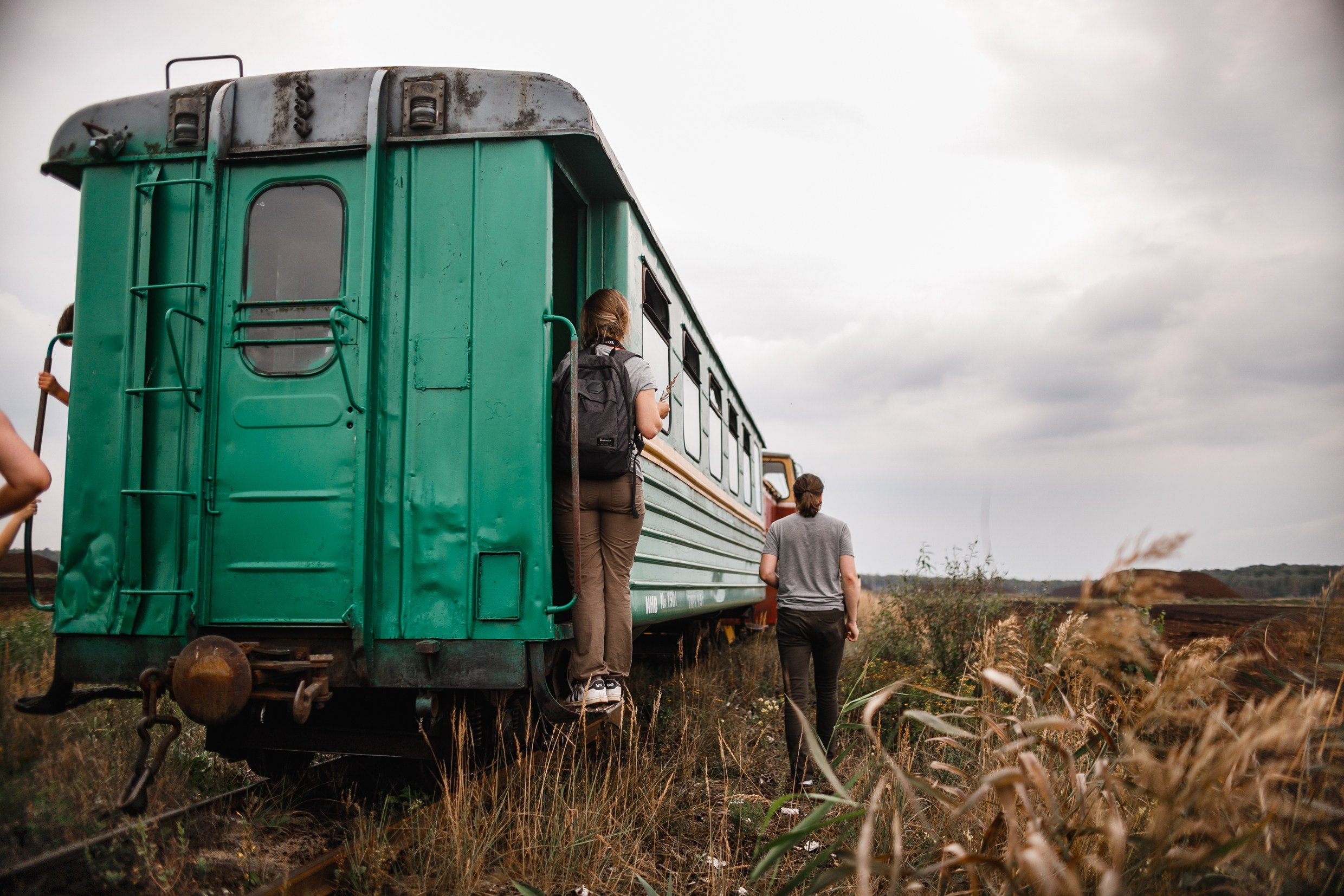 Narrow-gauge railway trip. Kaja | fotograf psów we Wrocławiu