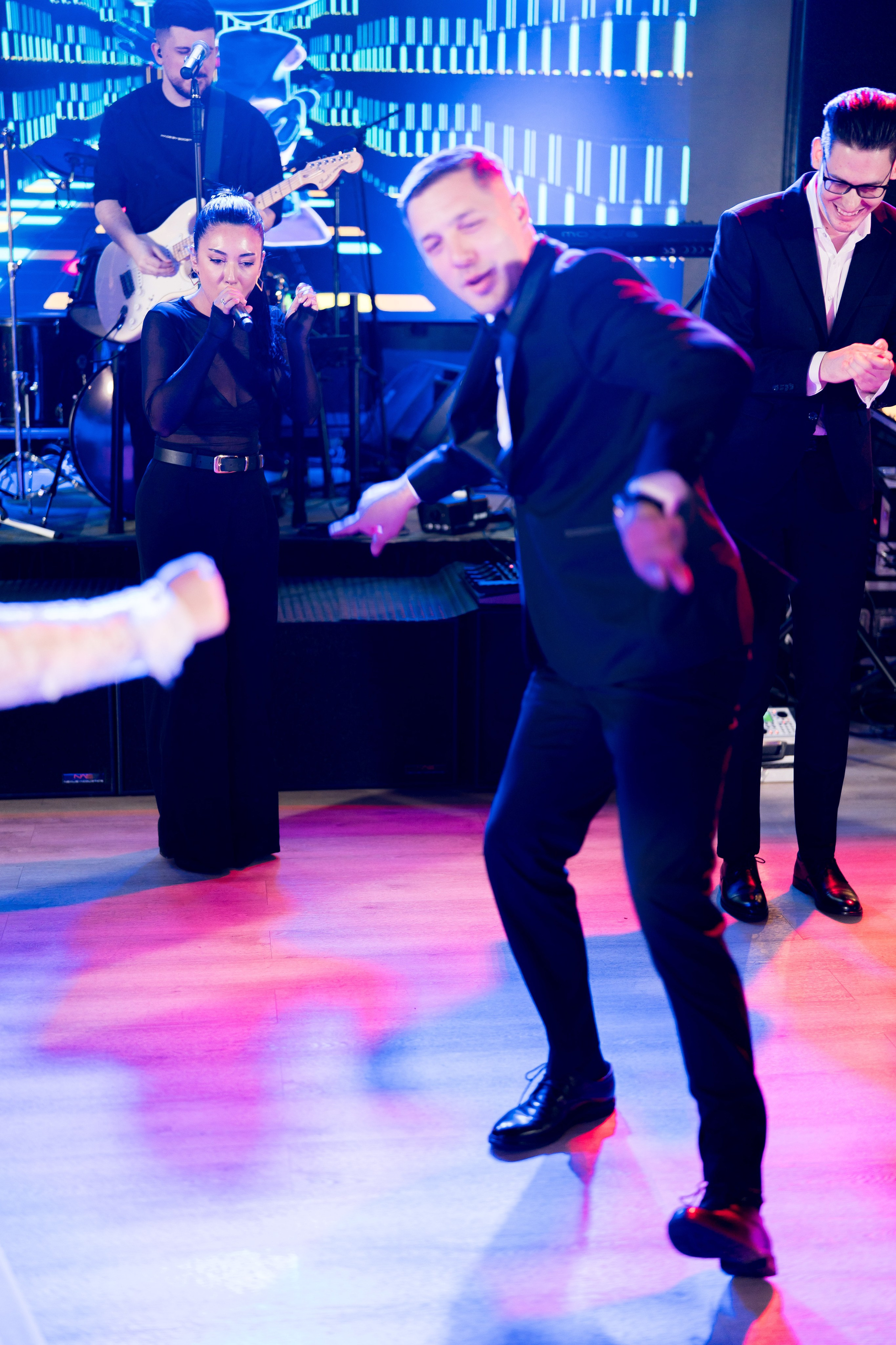 PARTY. Gabriel Florea — Fotograf nuntă București