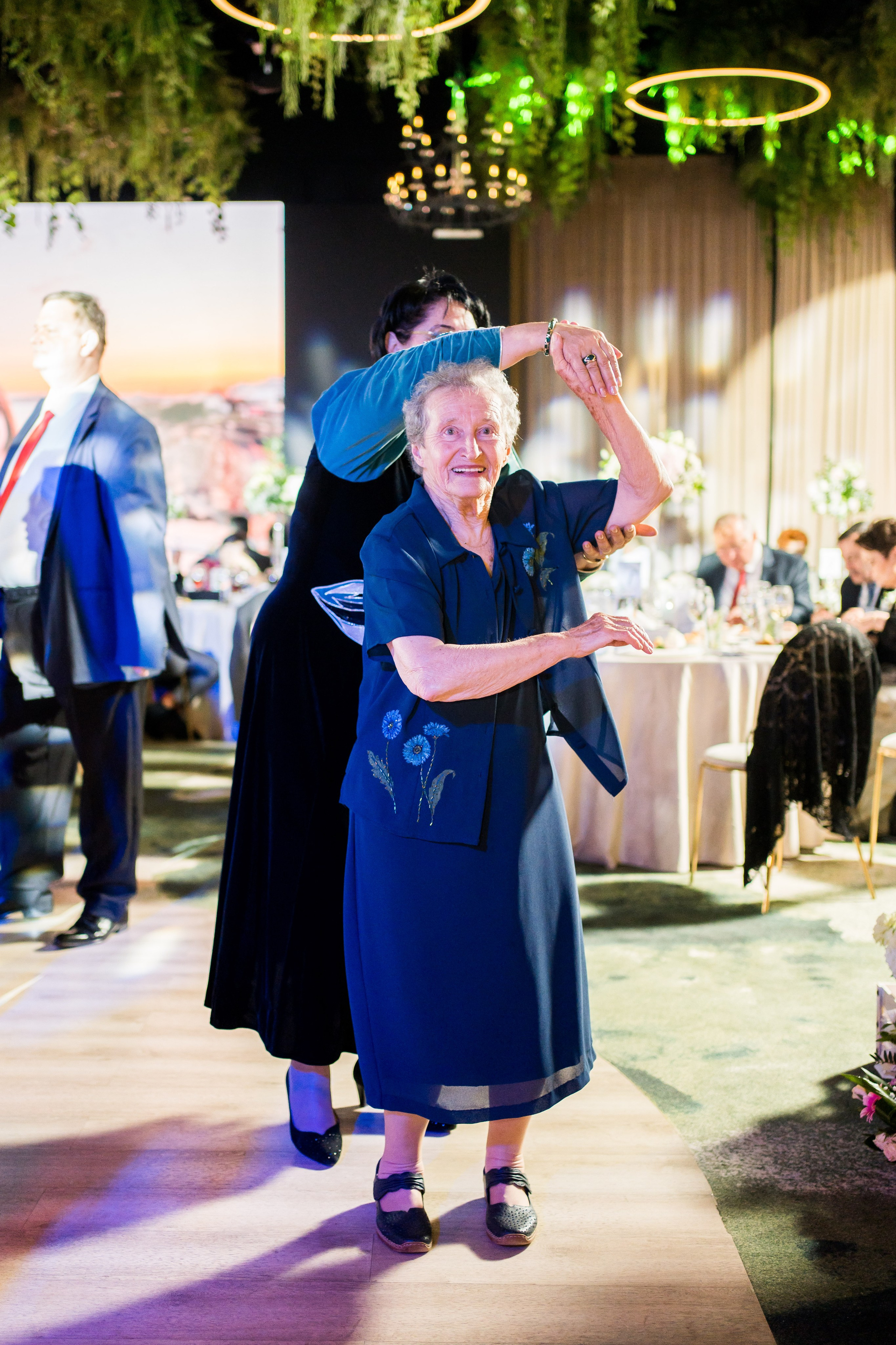 PARTY. Gabriel Florea — Fotograf nuntă București