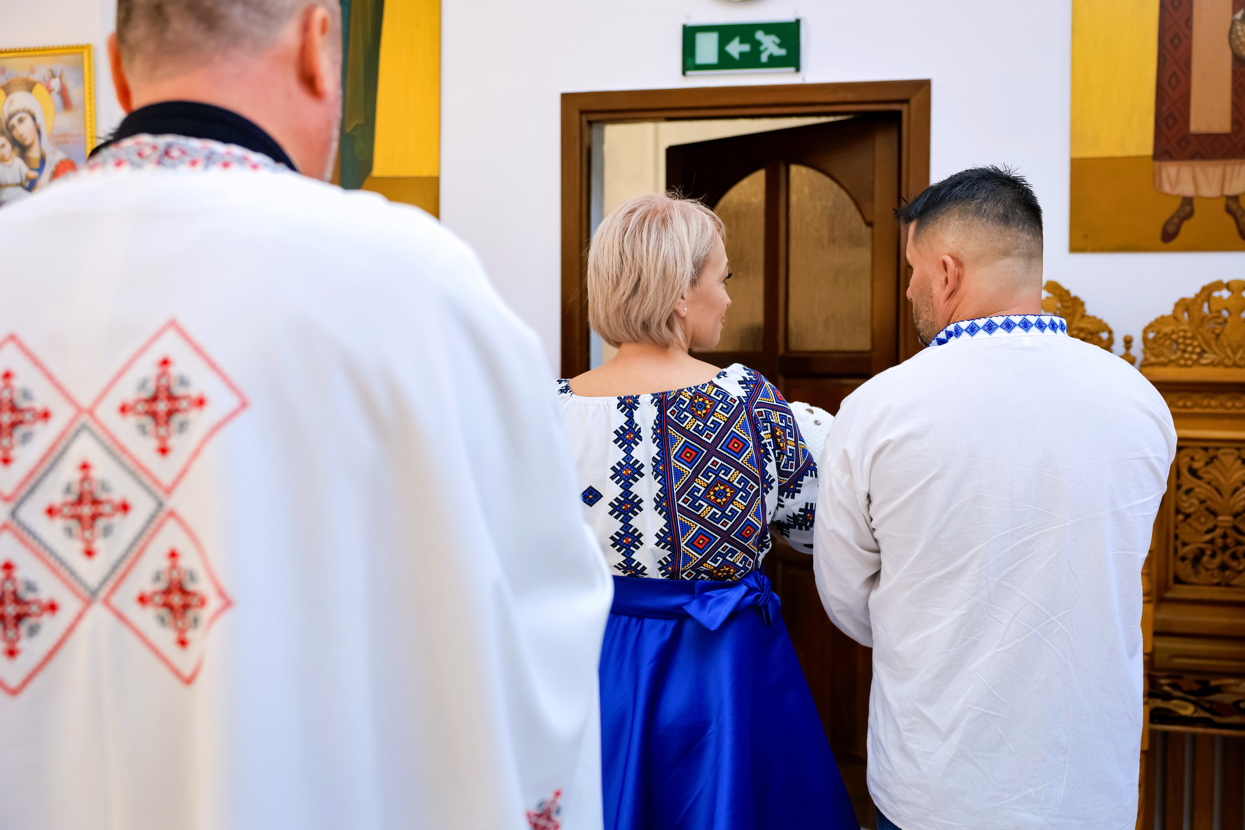 Andrei Sebastian. Moments By Gub