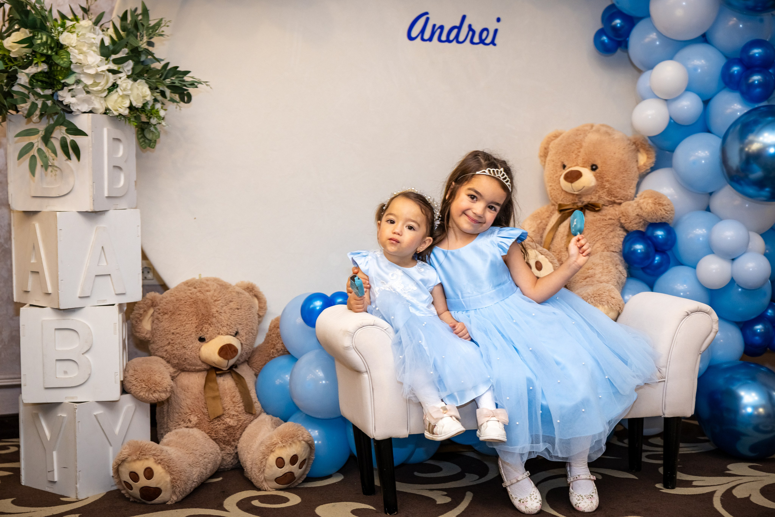 Andrei Sebastian. Moments By Gub