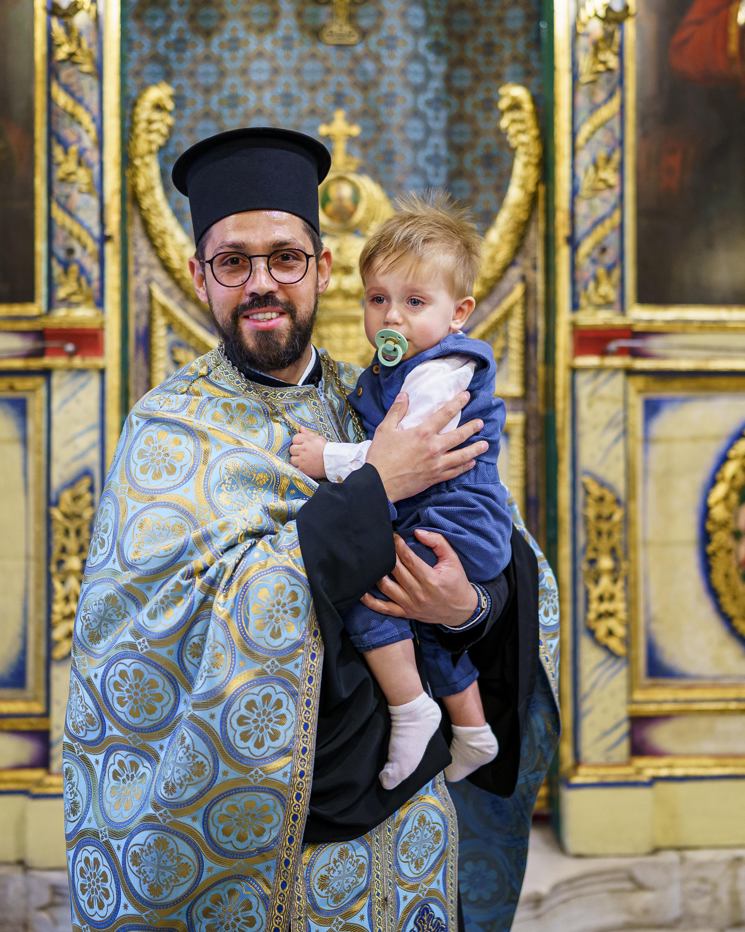 Свето Кръщение Кирил. Професионален фотограф в Пловдив и областта