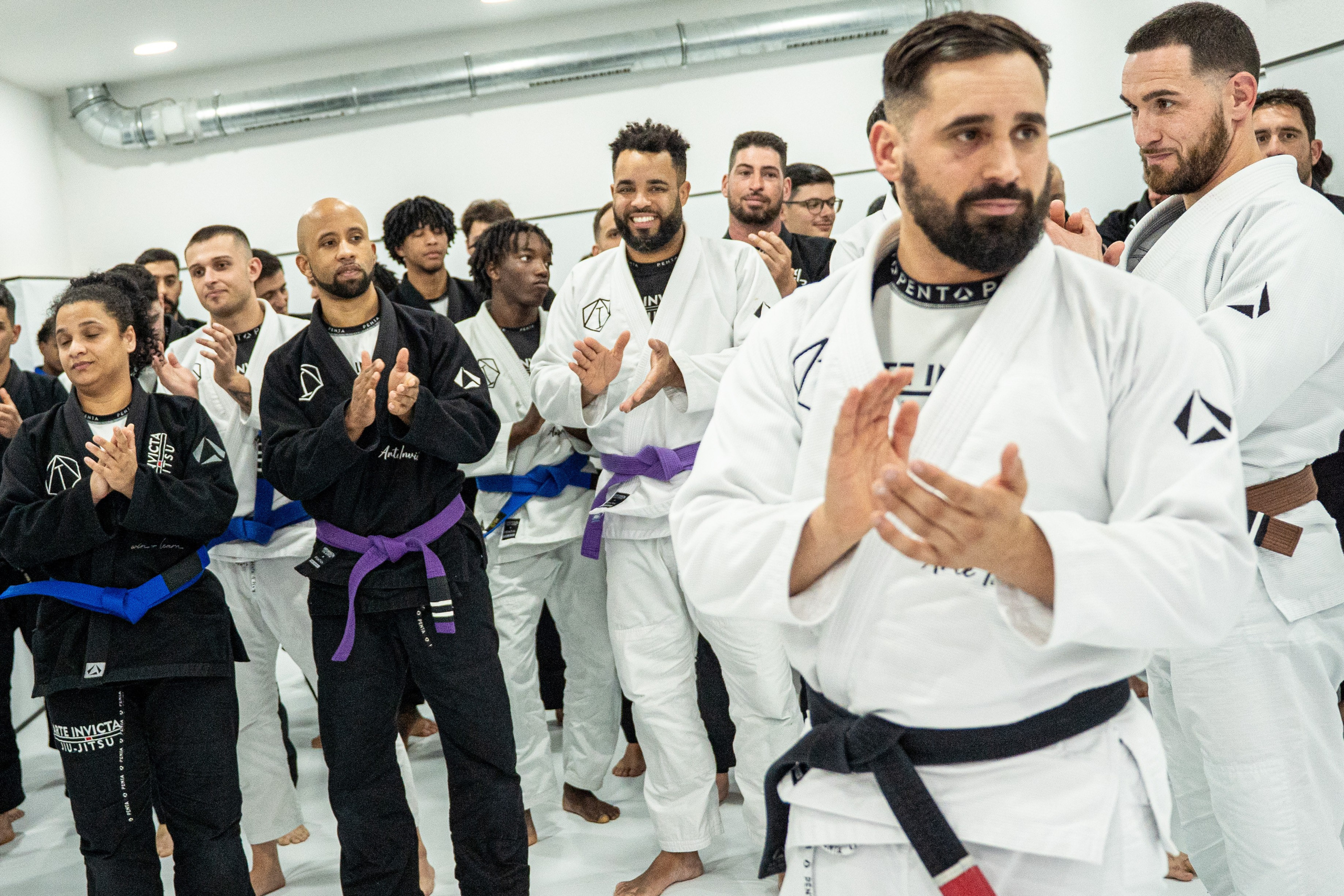 Arte Invicta — Graduação de Faixa. Frames by Giovani Braga