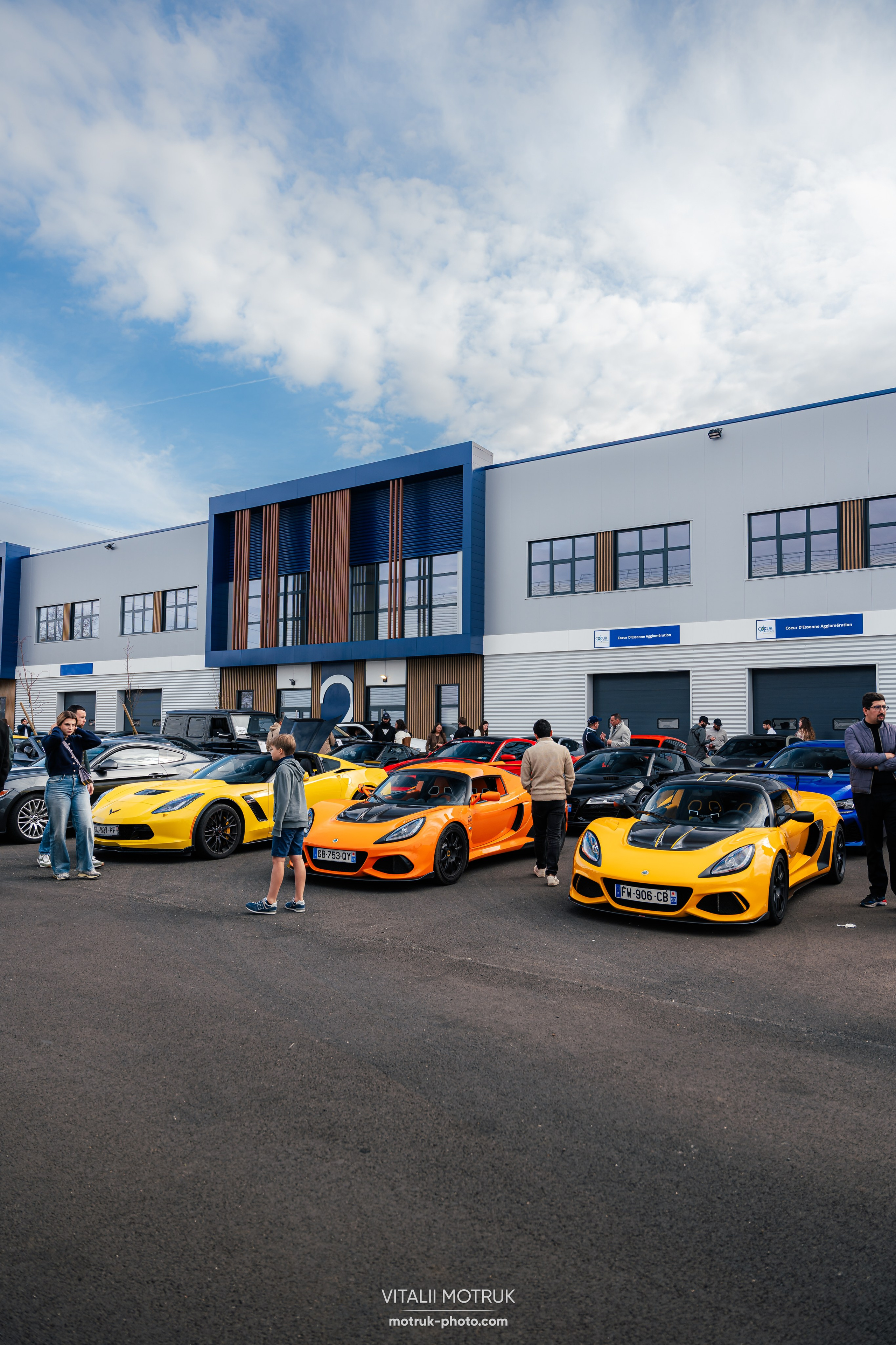 Cars and Coffee 9 mars — BEMA. Photographe de voitures à Paris — Vitalii Motruk