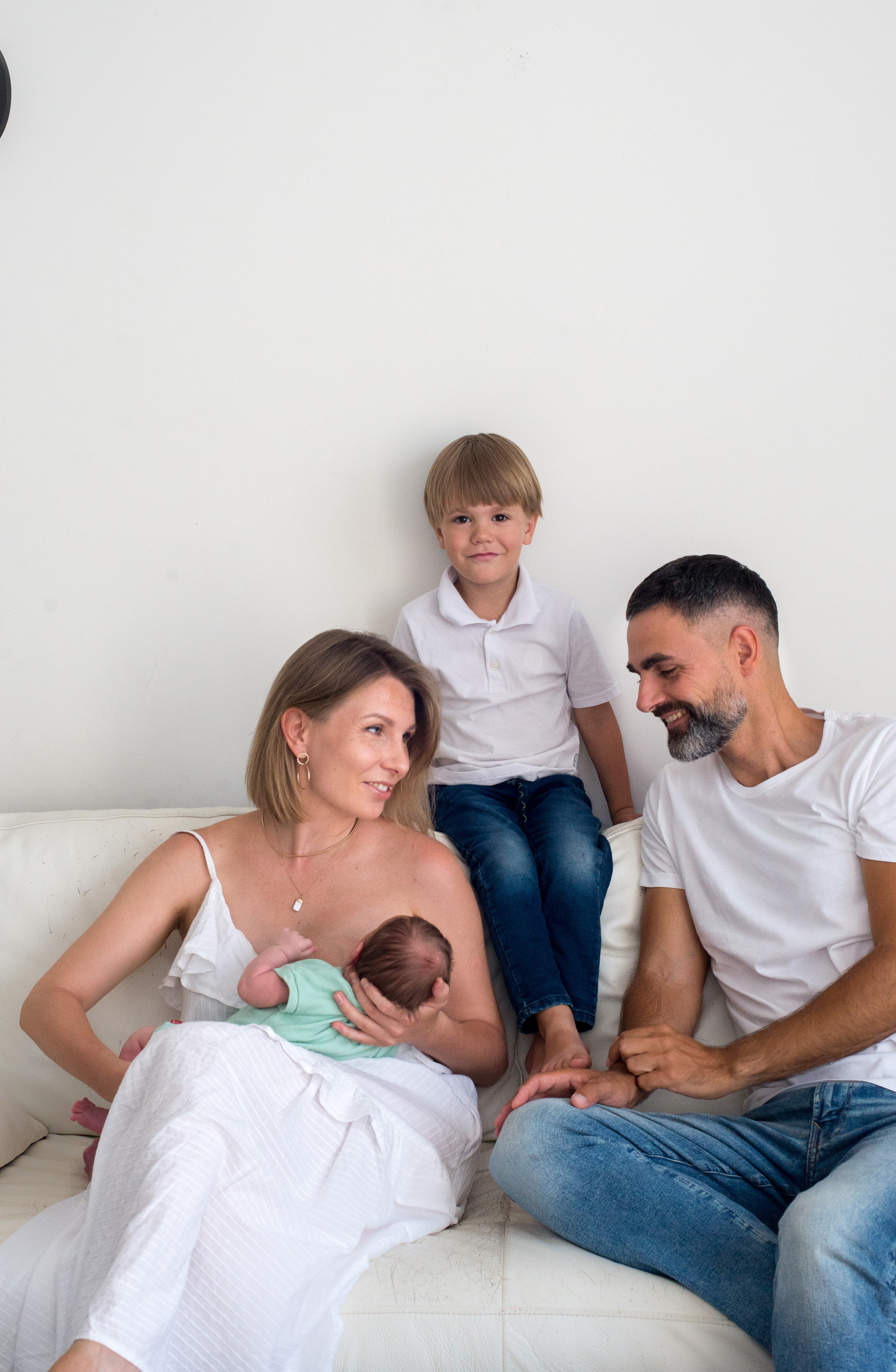 Катя, Андрей Мирон и Лео. Визуальный брендинг