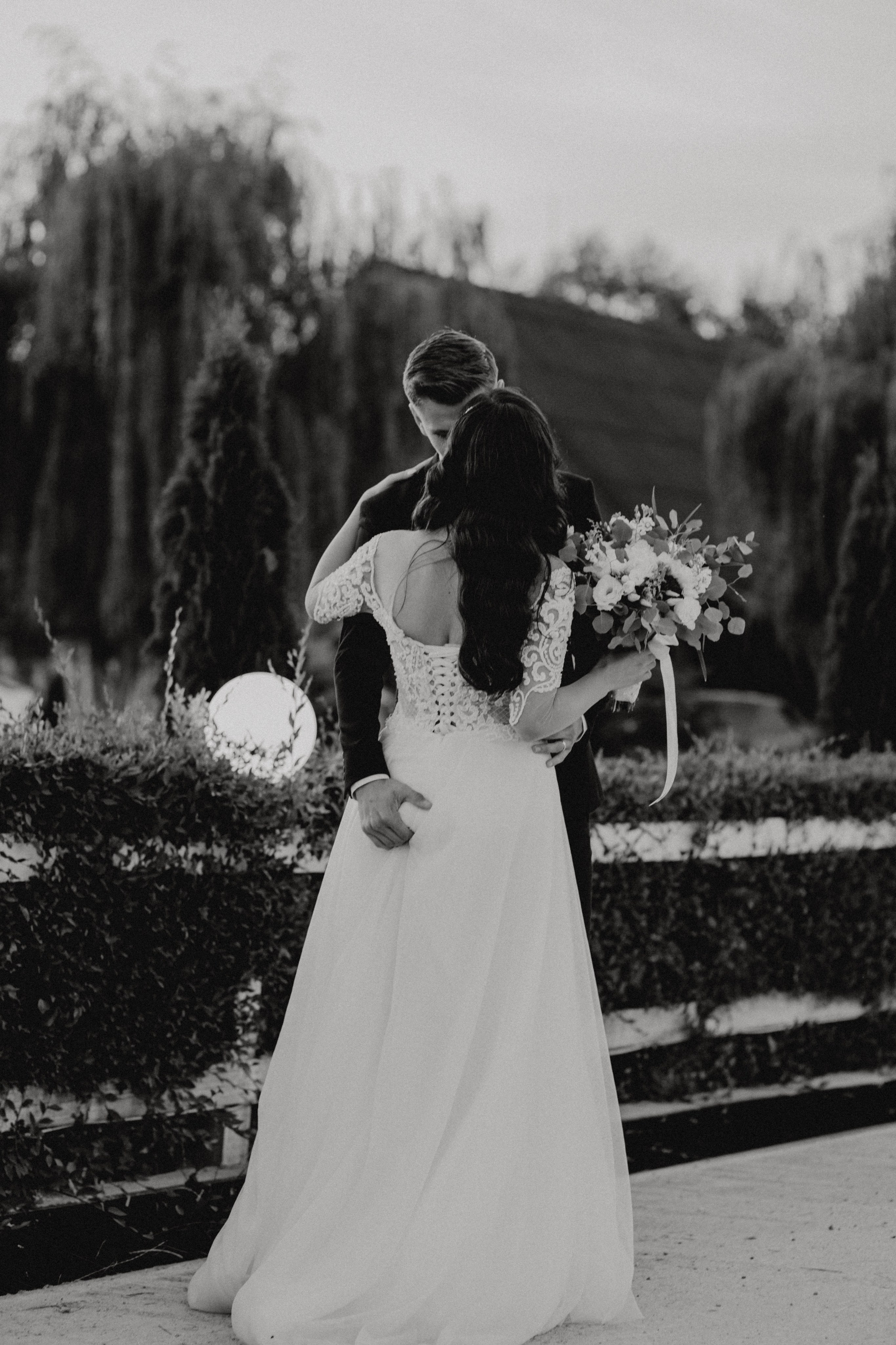 Raul & Eunice. Wedding & couple photographer from Romania Rut Vetan