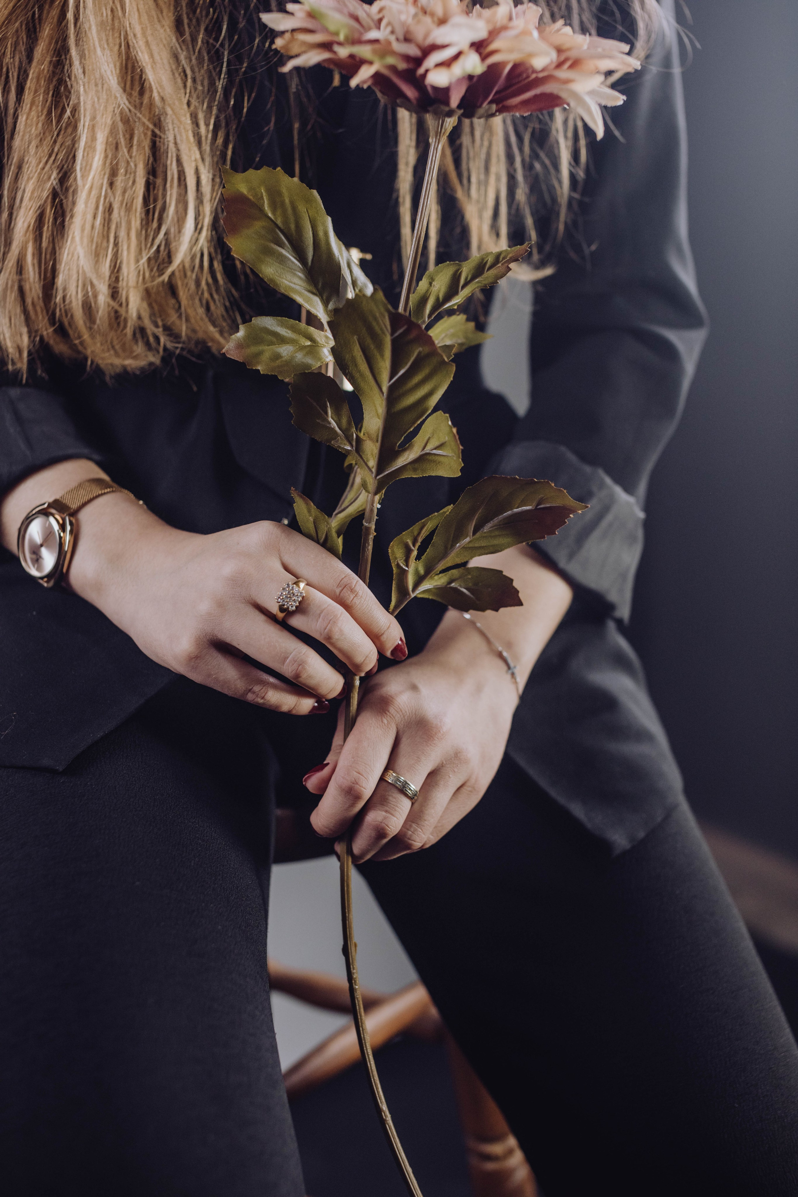 Honorine. Wedding & couple photographer from Romania Rut Vetan