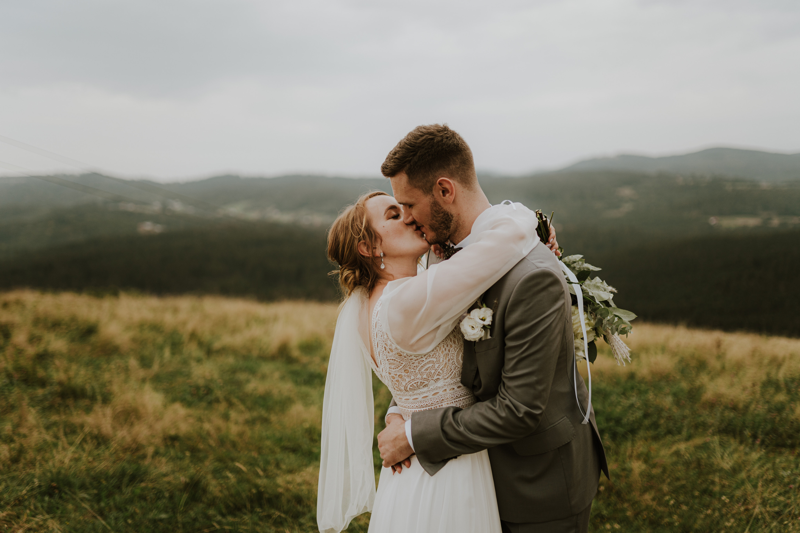 Czy plener w dniu ślubu to dobry pomysł? - Ania&Jaś. Karkowskafoto - fotografia miłości