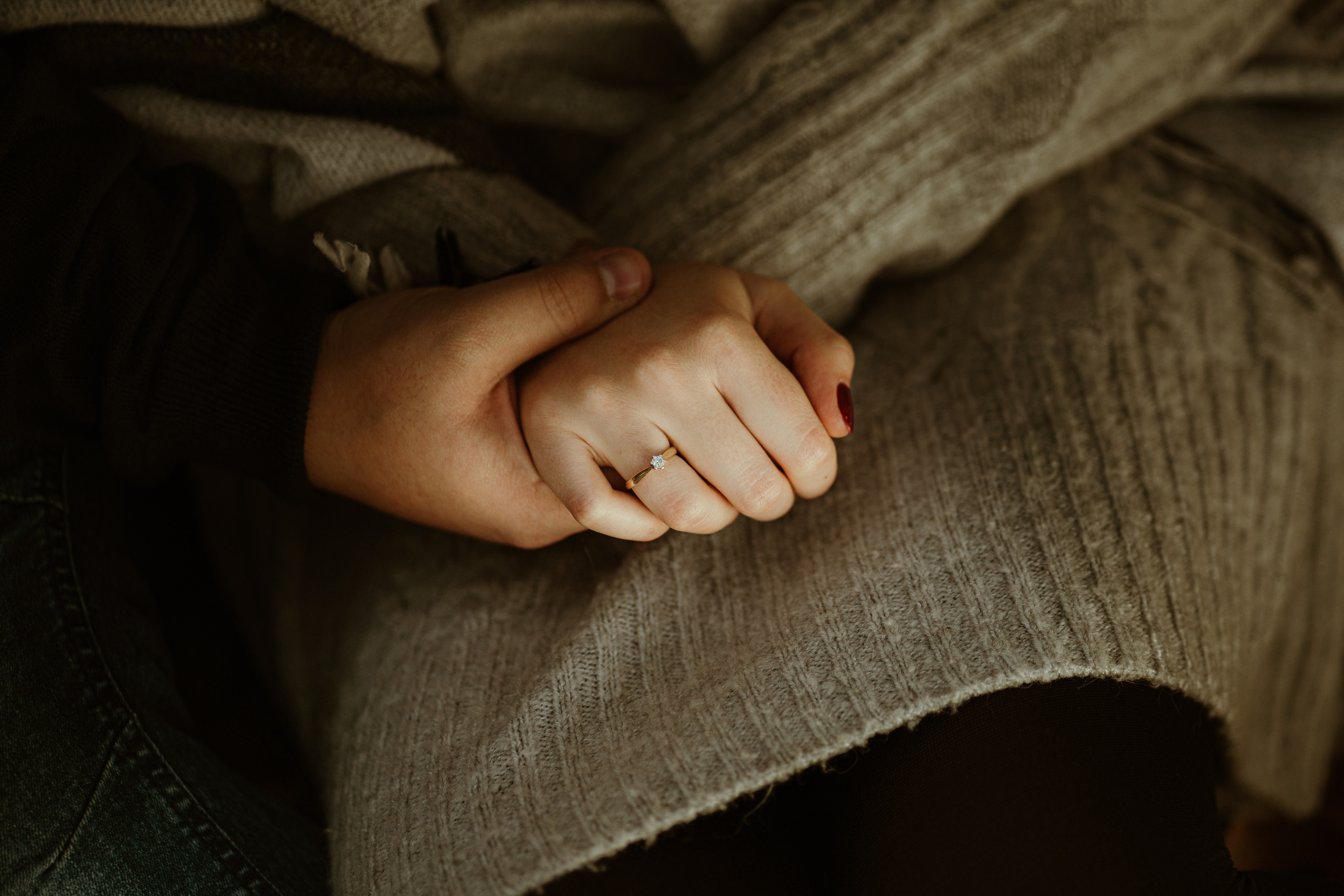 „Nawet najdalszą podróż zaczyna się od pierwszego kroku.” – Magda&Karol. Karkowskafoto - fotografia miłości