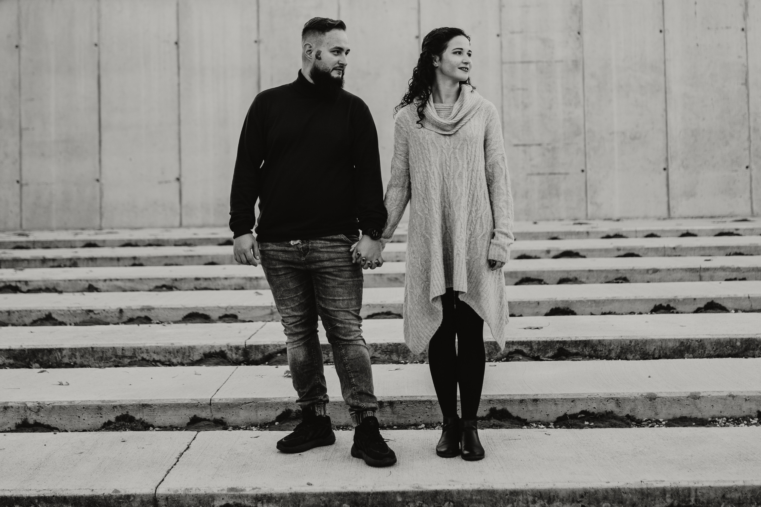 „Nawet najdalszą podróż zaczyna się od pierwszego kroku.” – Magda&Karol. Karkowskafoto - fotografia miłości