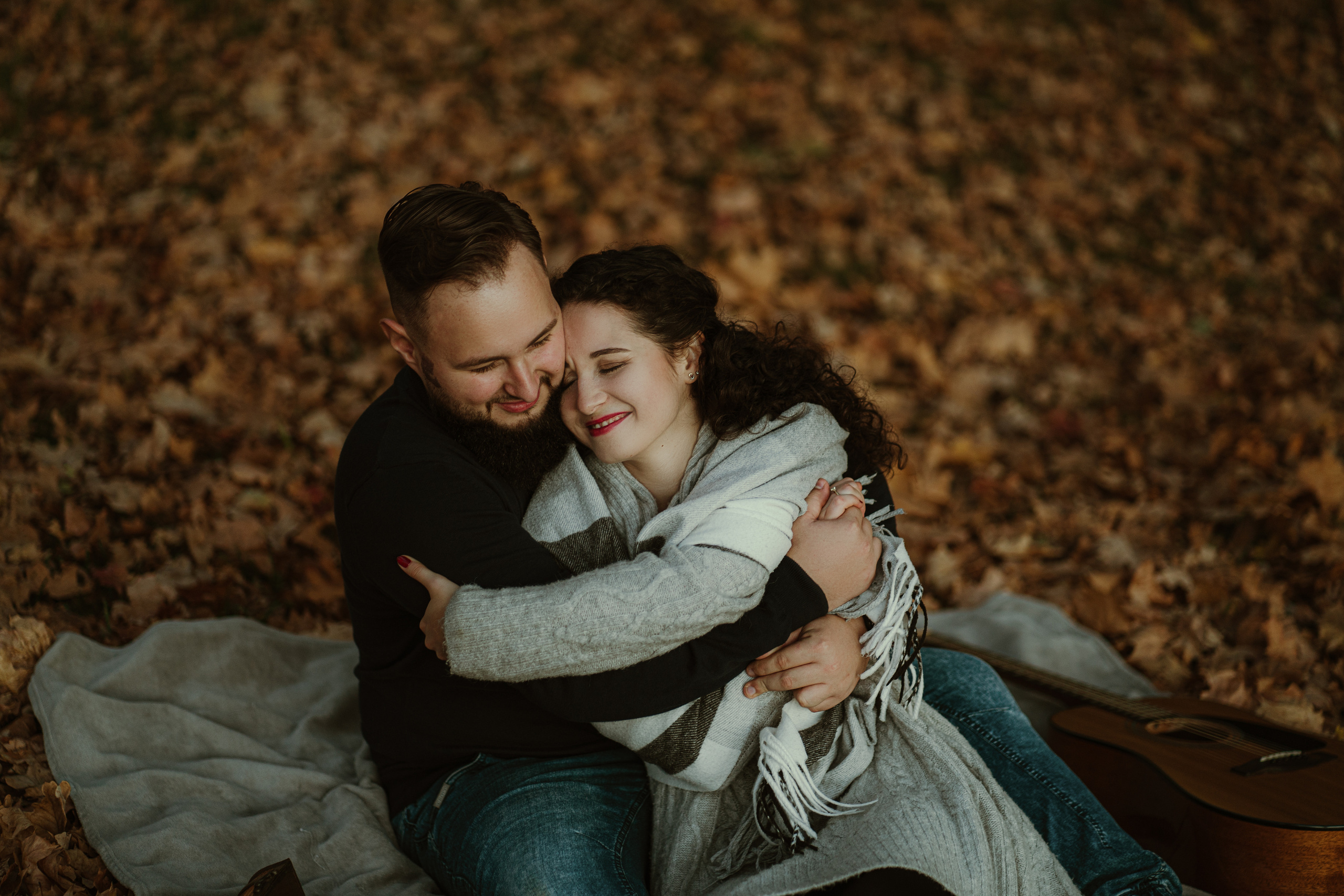 „Nawet najdalszą podróż zaczyna się od pierwszego kroku.” – Magda&Karol. Karkowskafoto - fotografia miłości