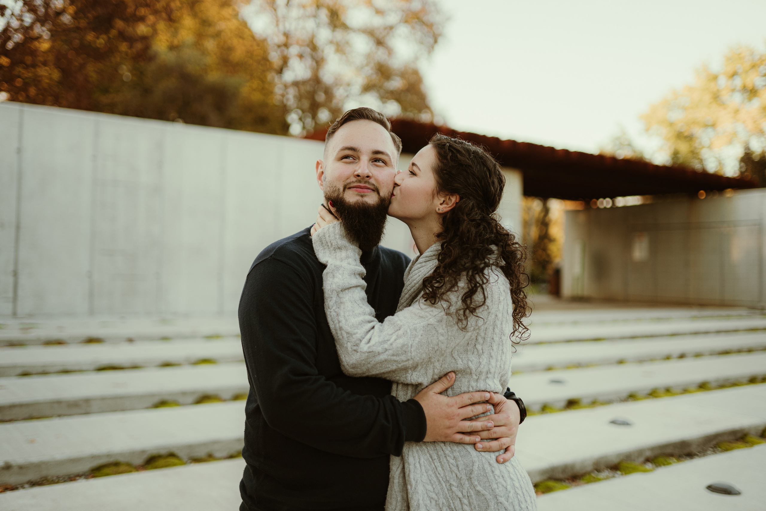 „Nawet najdalszą podróż zaczyna się od pierwszego kroku.” – Magda&Karol. Karkowskafoto - fotografia miłości