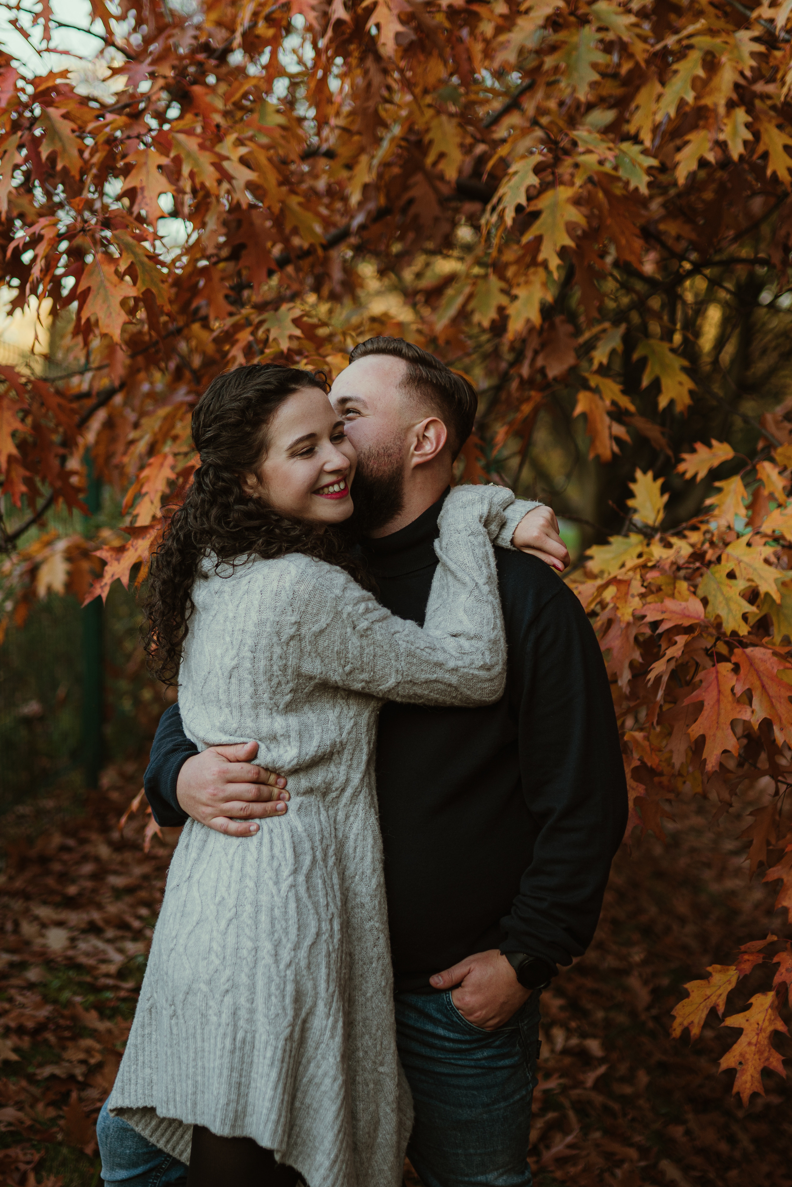 „Nawet najdalszą podróż zaczyna się od pierwszego kroku.” – Magda&Karol. Karkowskafoto - fotografia miłości