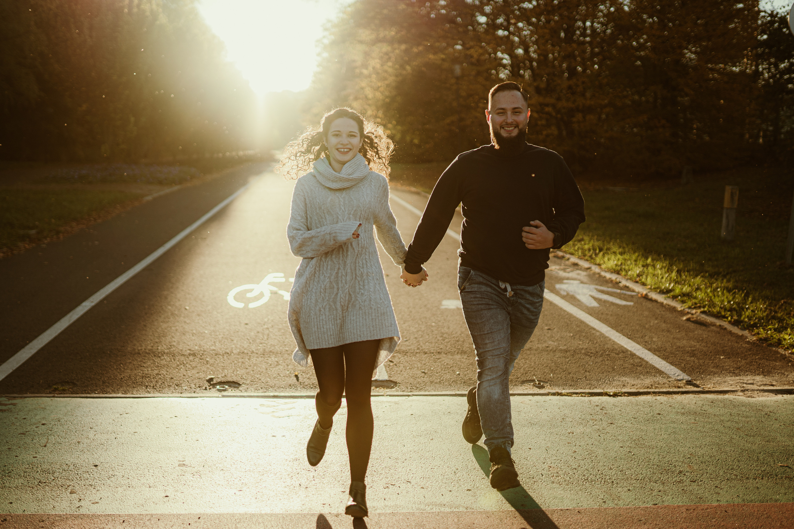 „Nawet najdalszą podróż zaczyna się od pierwszego kroku.” – Magda&Karol. Karkowskafoto - fotografia miłości