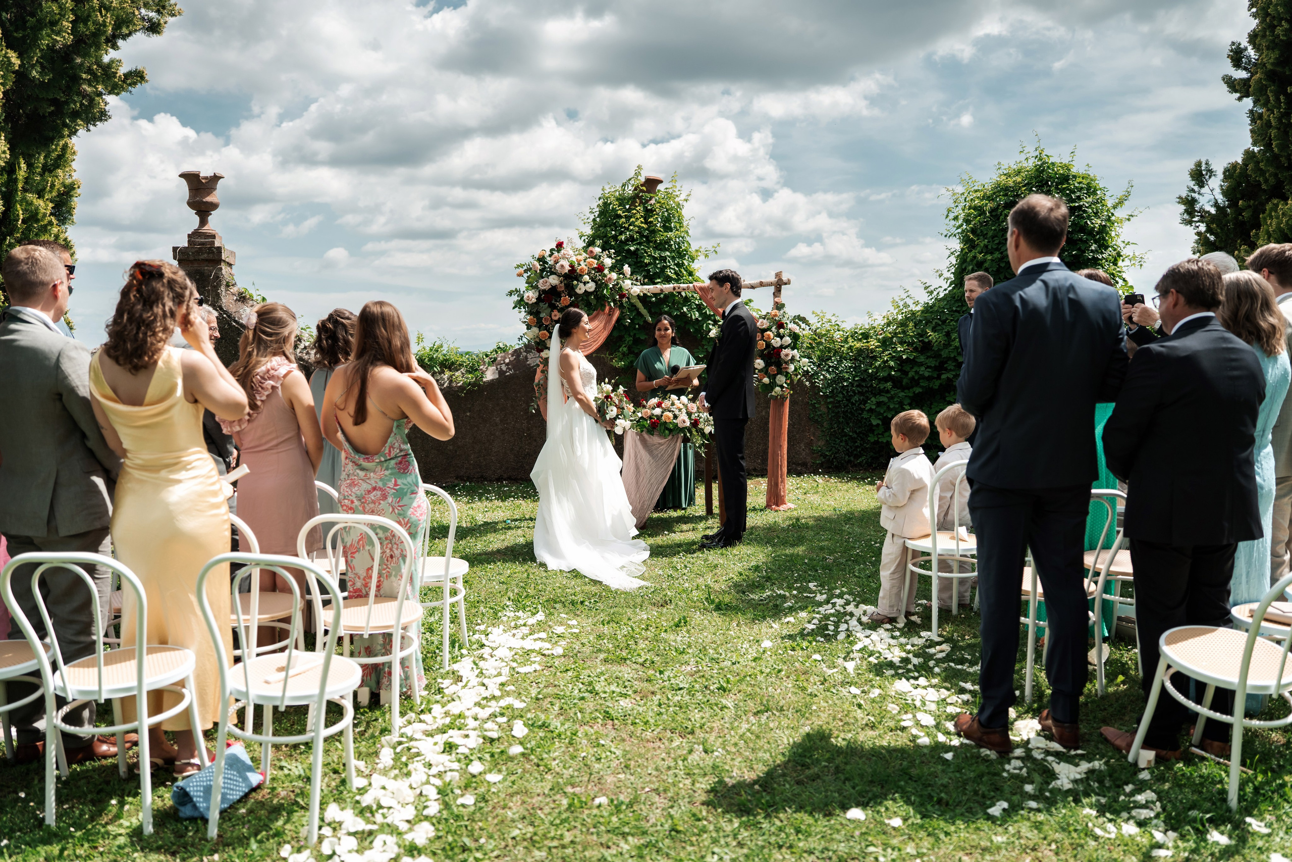 CAROLINE & THOMAS. Bryllupsfotograf i hele Norge