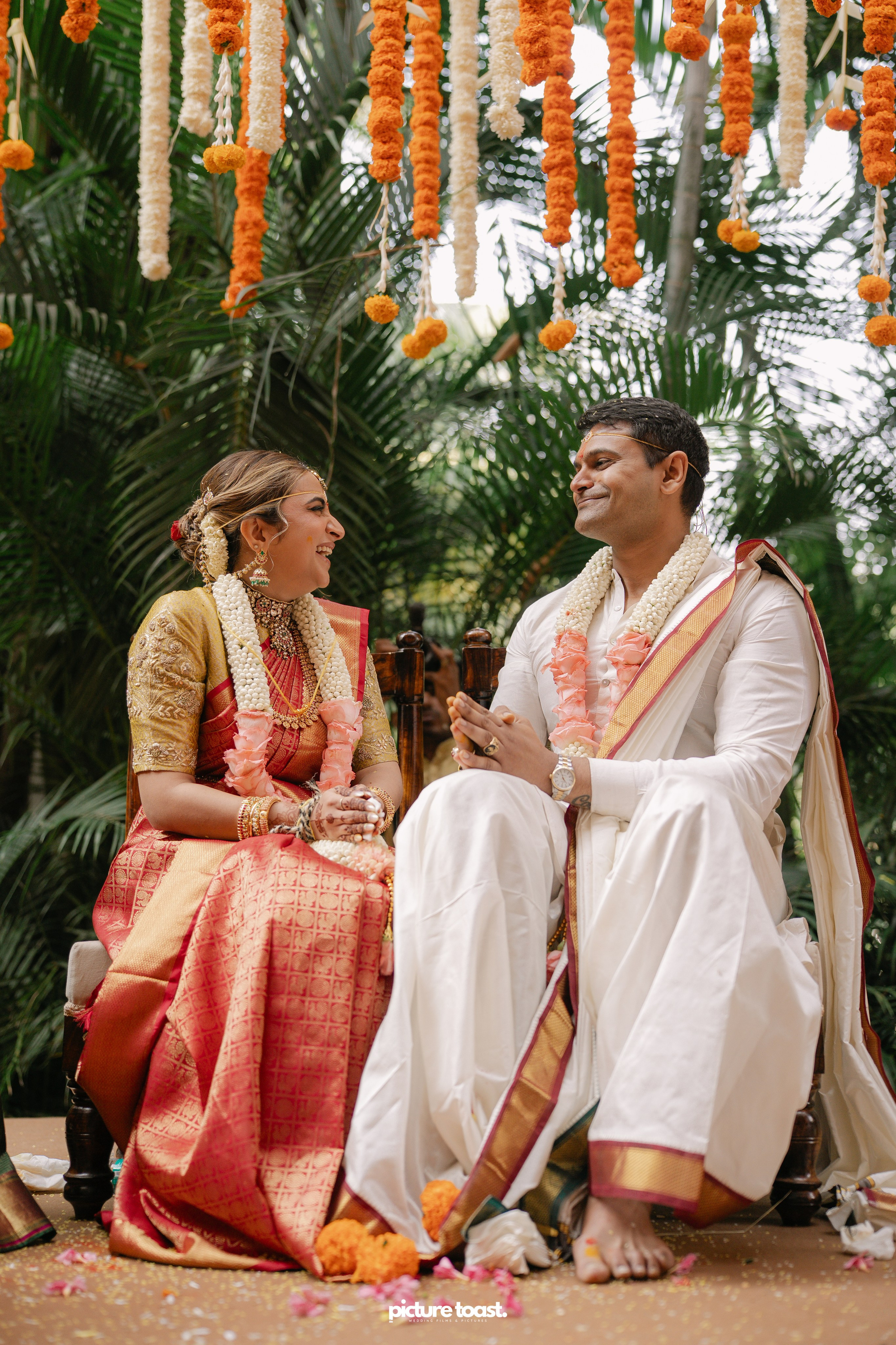 South Indian Wedding Ft. Aashna & Rajiv. Fine art Wedding Photographers in India & Canada