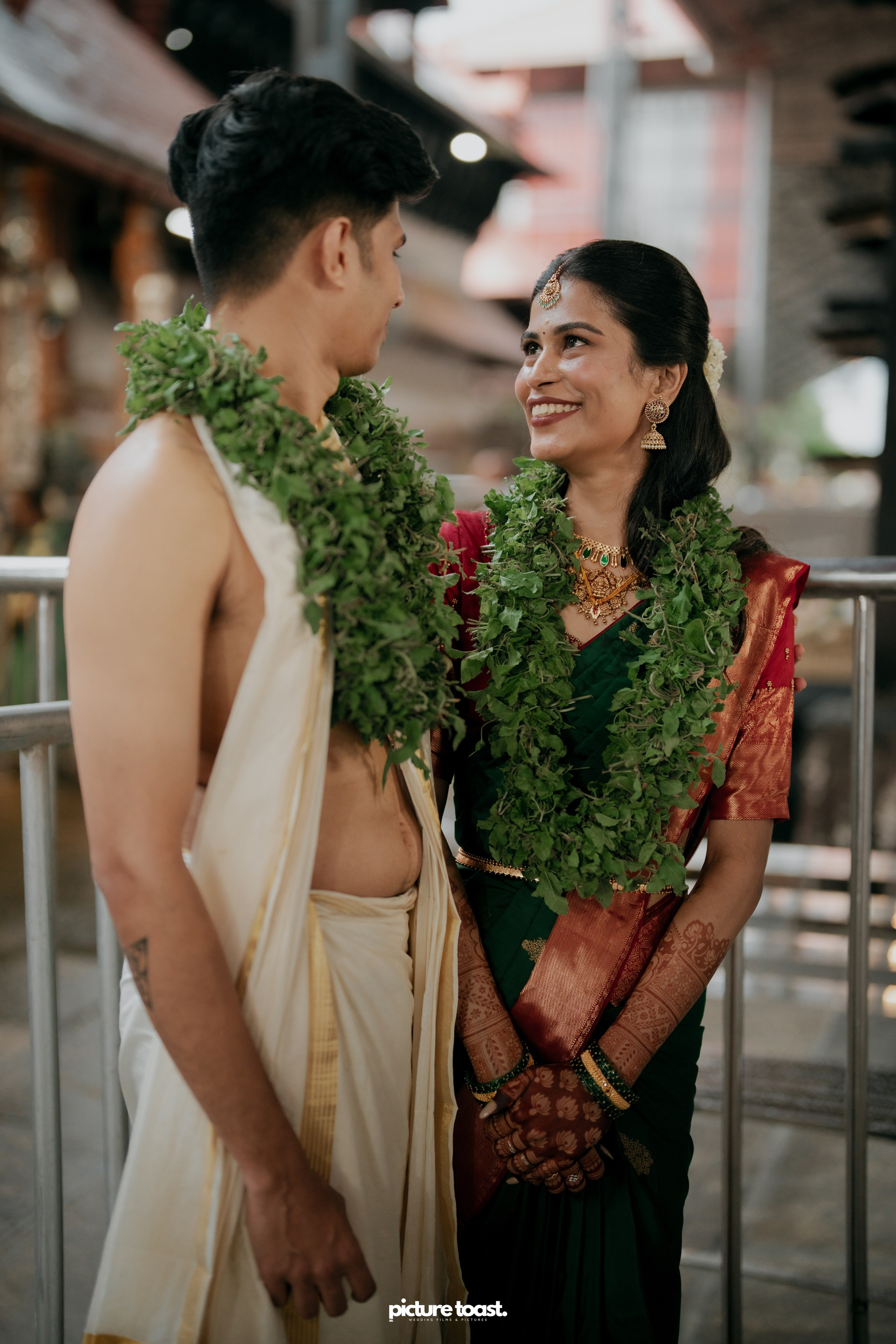 Guruvayur Wedding Ft. Athira & Abilash. Fine art Wedding Photographers in India & Canada