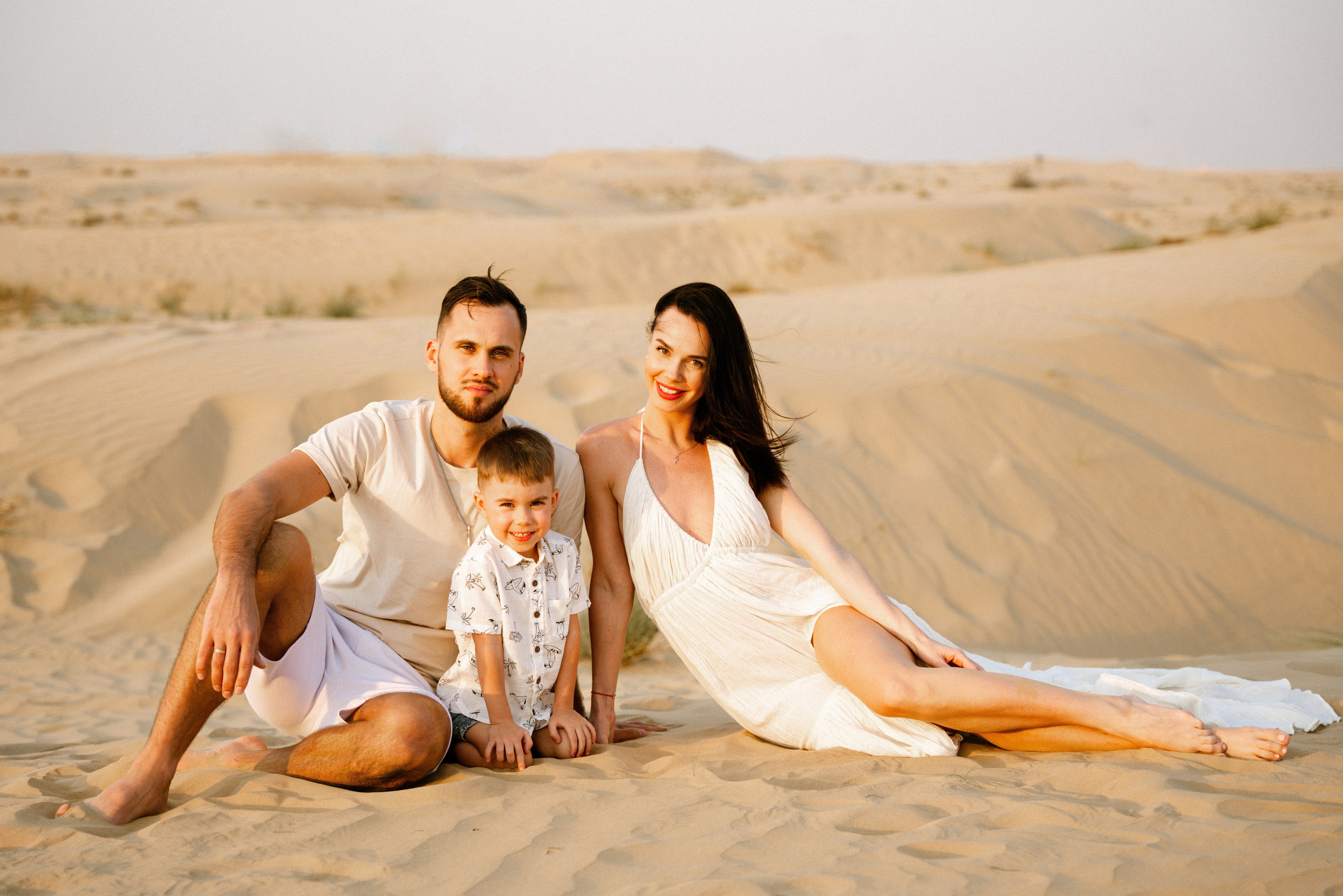 Desert play and fun. Angela Iakovleva — Family Photographer in Dubai