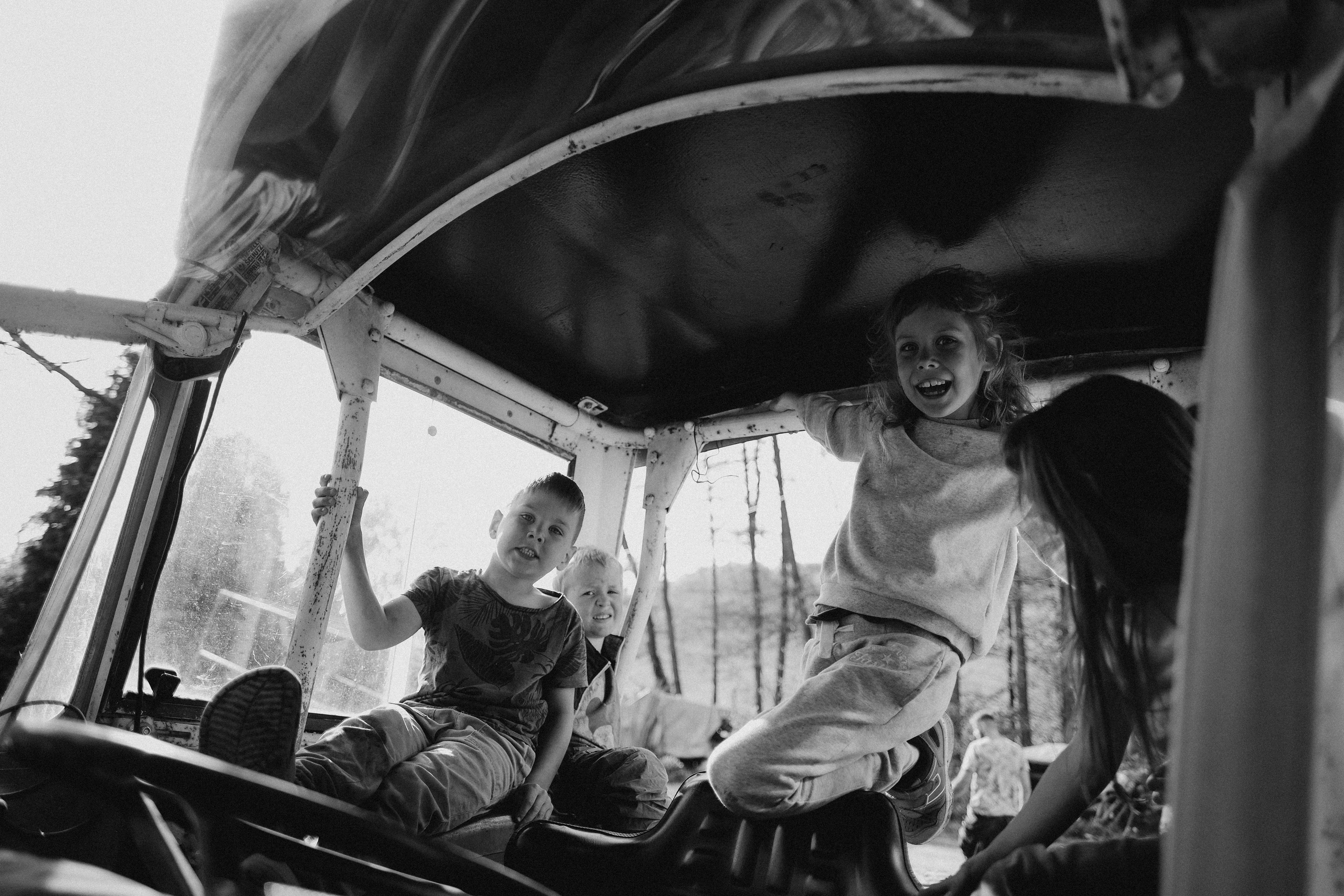 One year in a 500 years old house. Authentische Familienfotografie in Köln