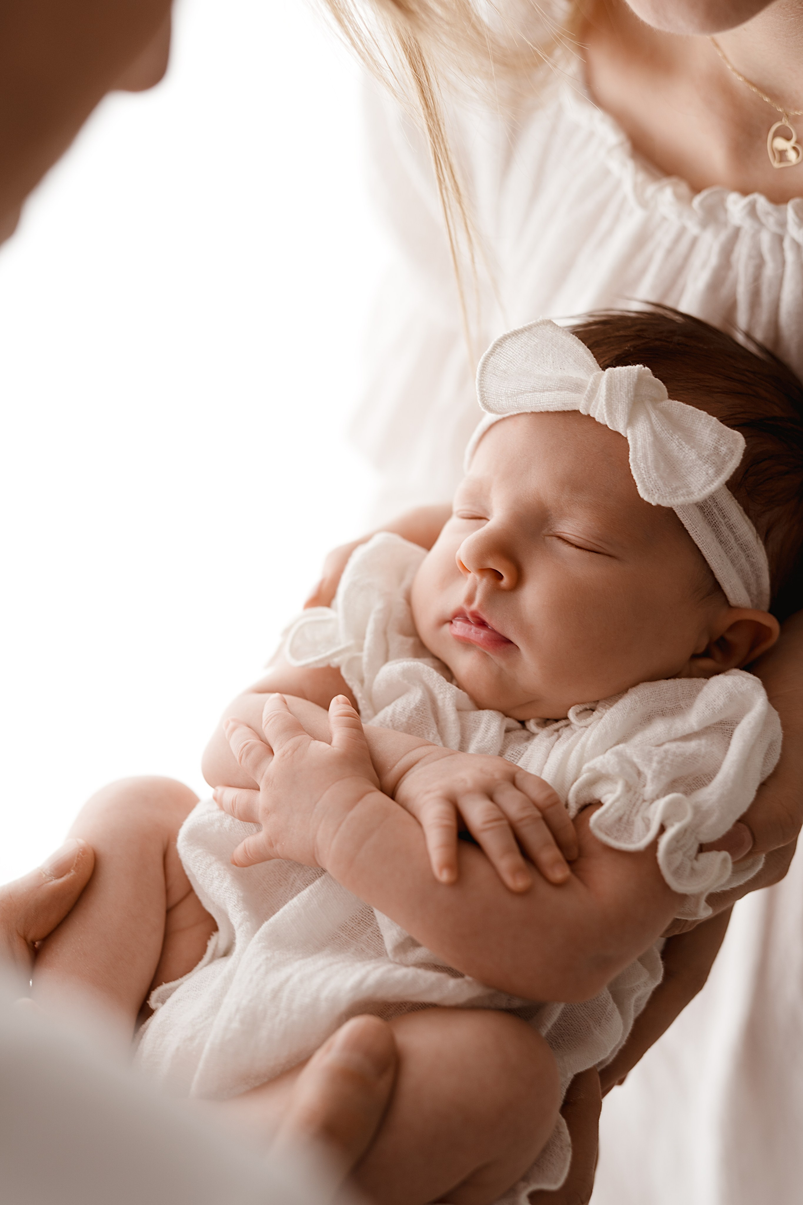 Fotografia Noworodkowa Łódź - Piękne Zdjęcia Noworodków. Fotograf Łódź - sesja ciążowa, noworodkowa, dziecięca. Studio w Łodzi