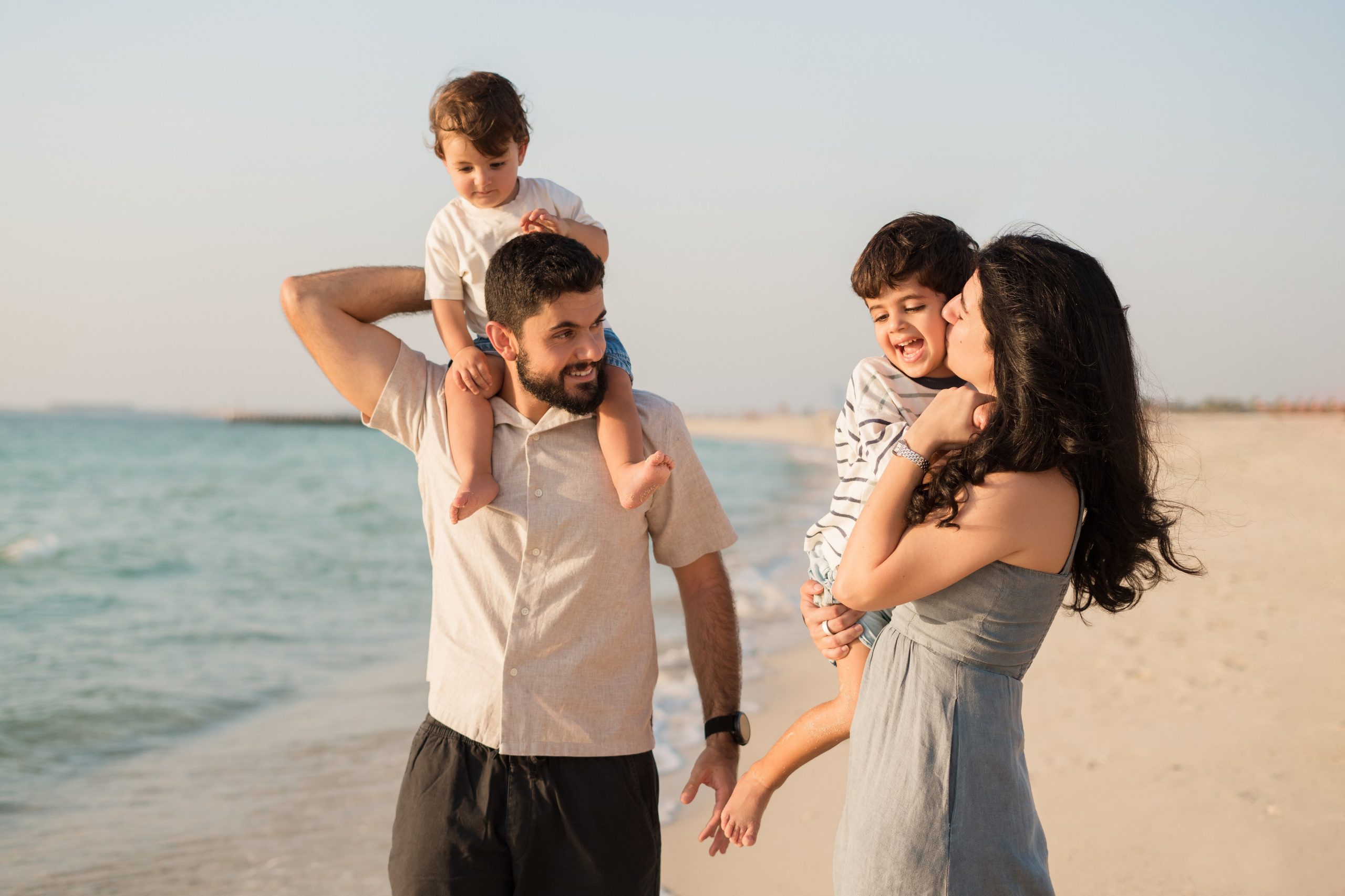 Beach fun family time. Angela Iakovleva — Family Photographer in Dubai