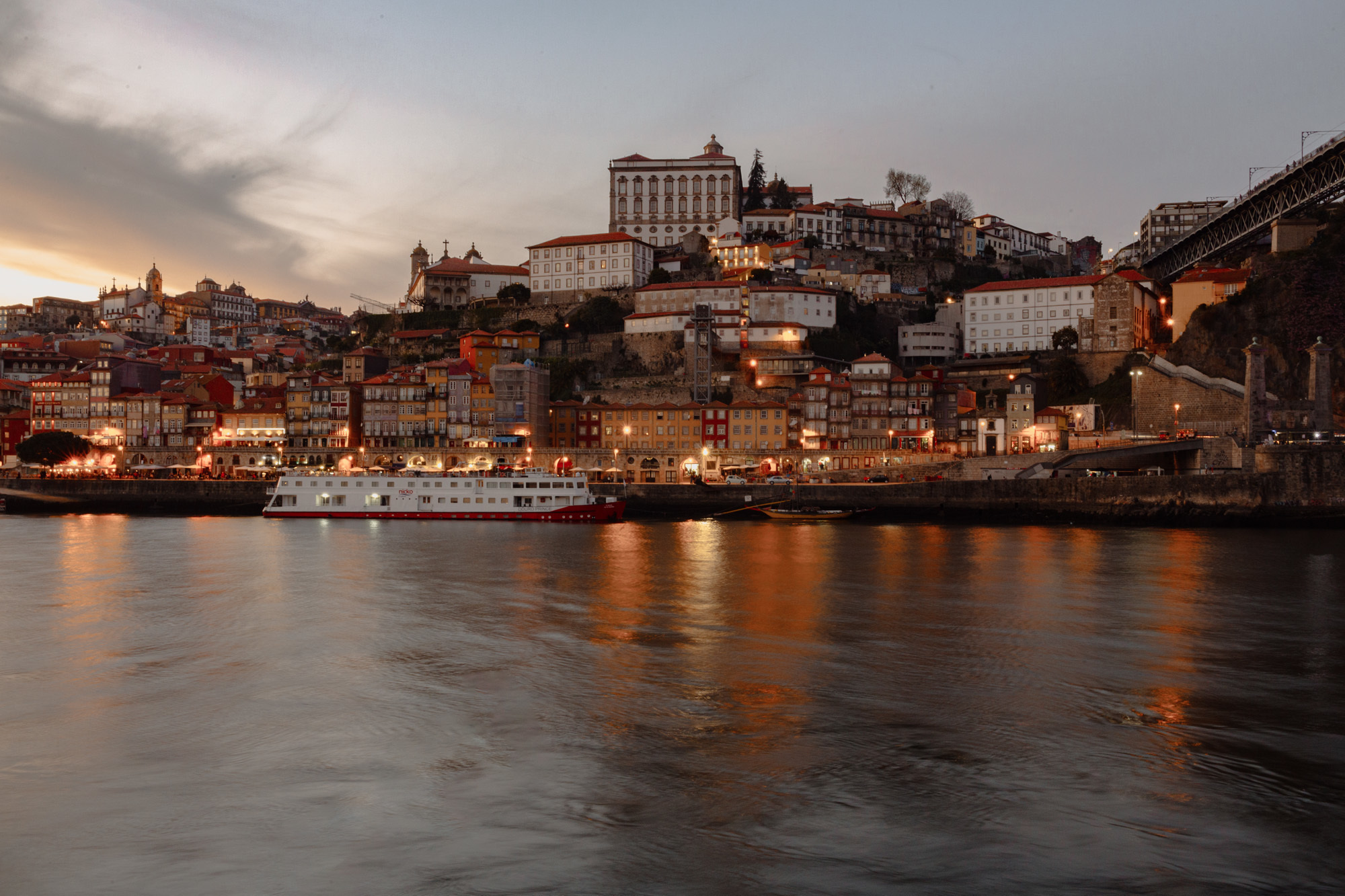 S&V wedding. Wedding and portrait photographer in Poland Vitali Frozen