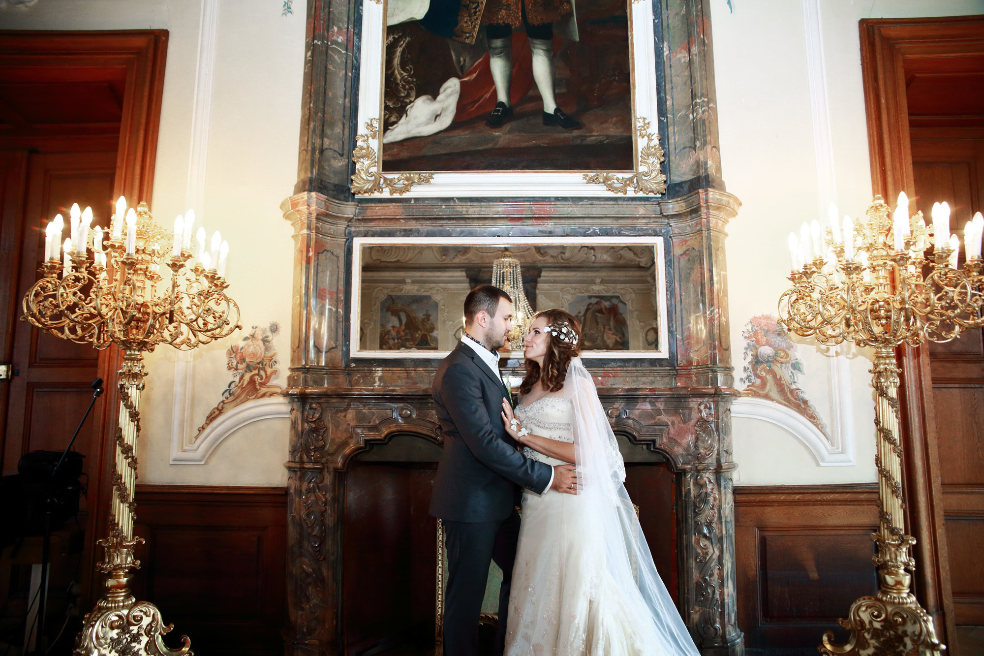 Romantic wedding in Prague. Wedding and portrait photographer in Poland Vitali Frozen