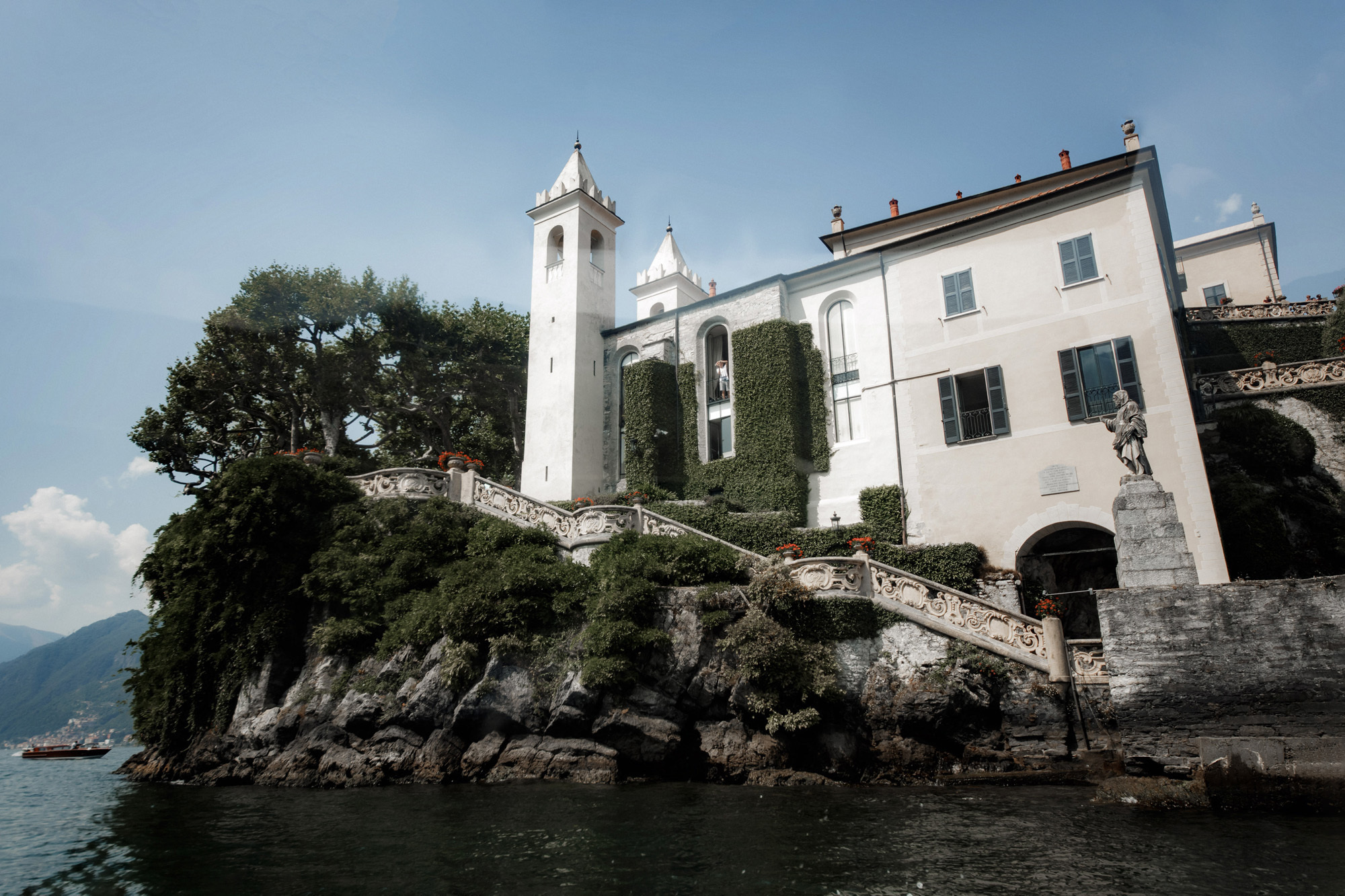 M&O elopement. Wedding and portrait photographer in Poland Vitali Frozen