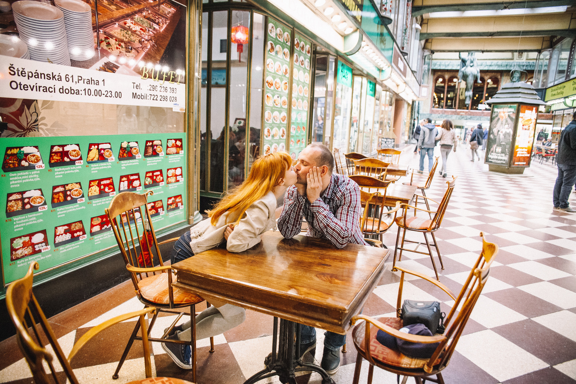 Love Story в Праге. Wedding and portrait photographer in Poland Vitali Frozen