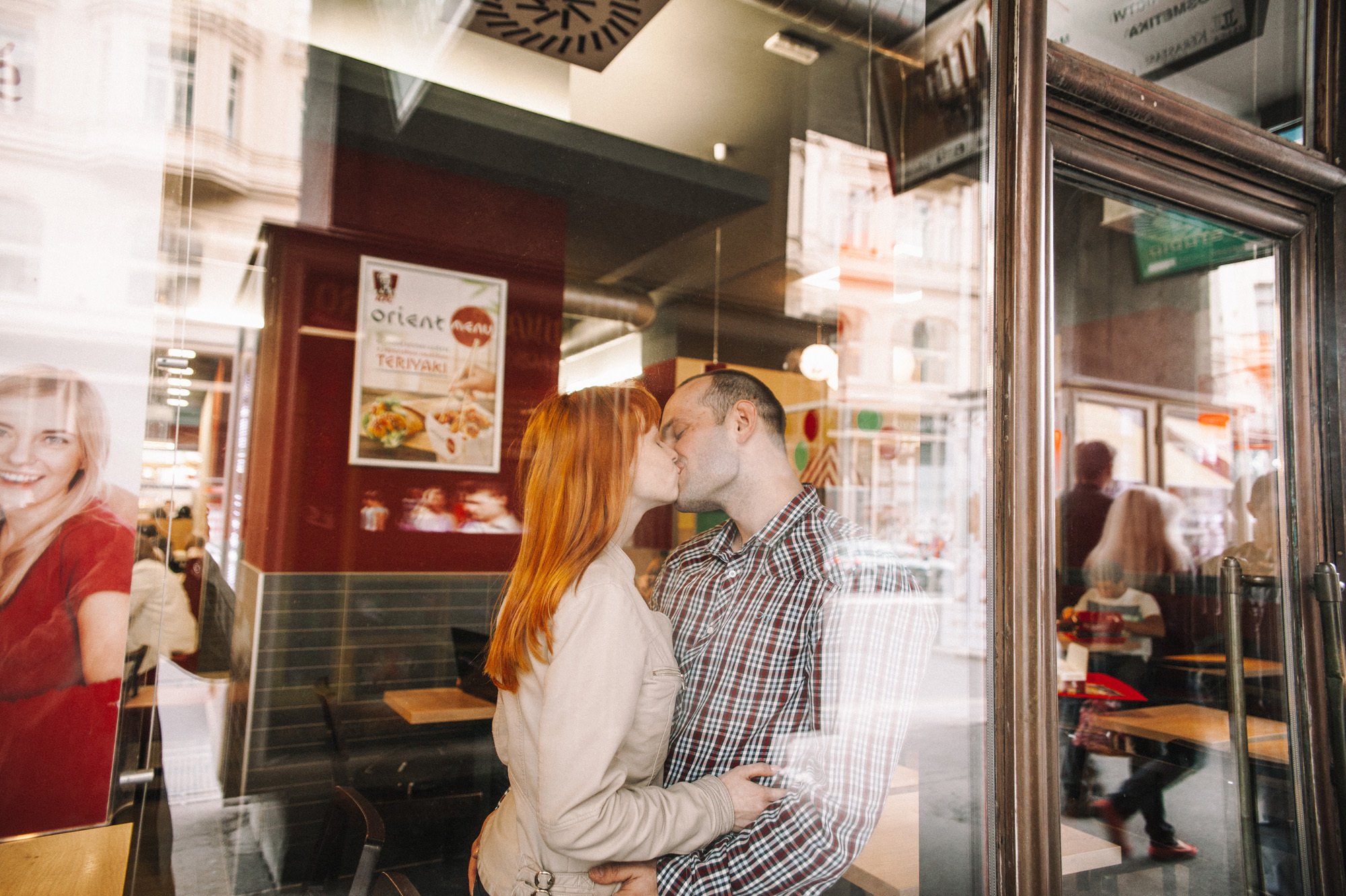 Love Story в Праге. Wedding and portrait photographer in Poland Vitali Frozen