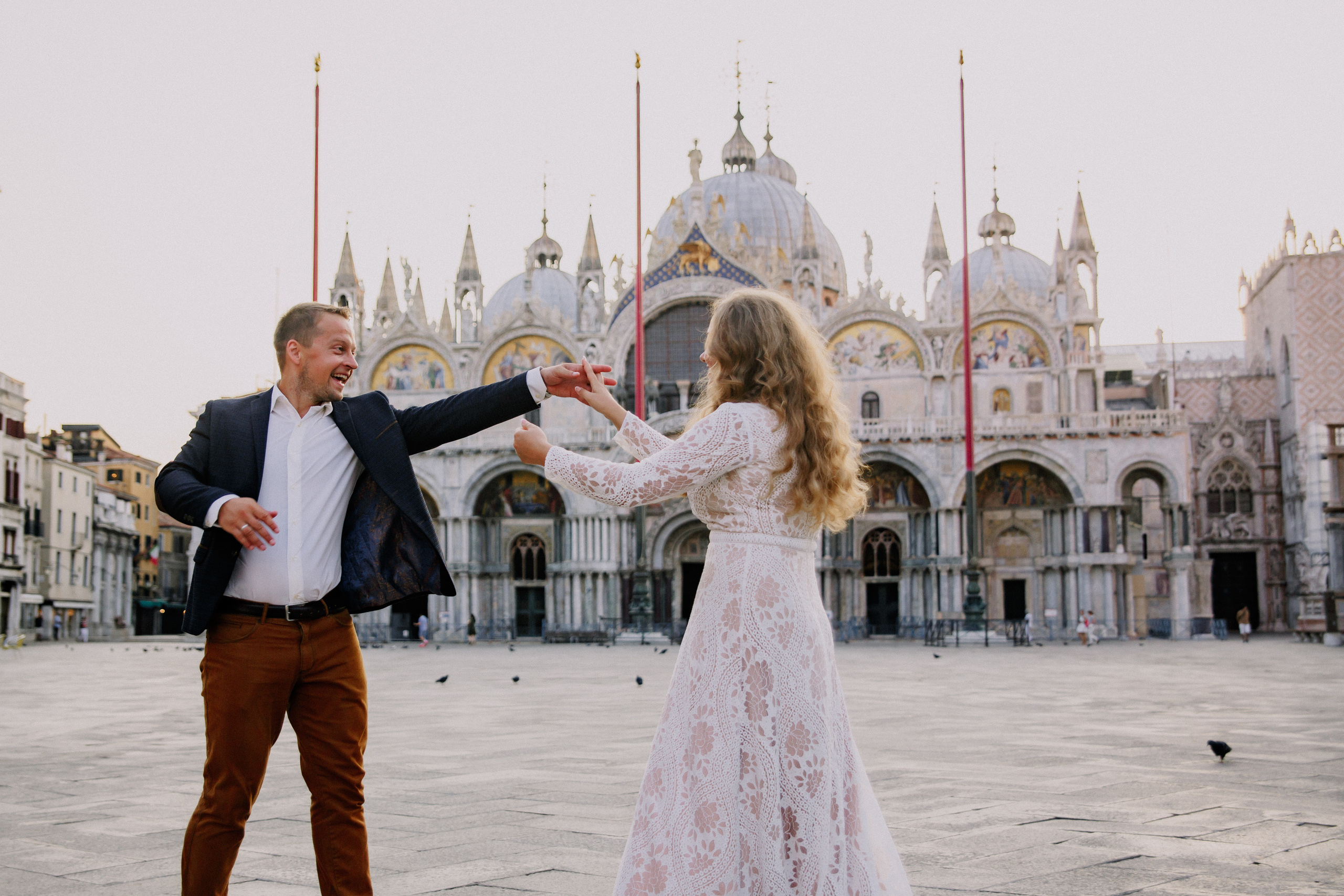 A&L elopement. Wedding and portrait photographer in Poland Vitali Frozen