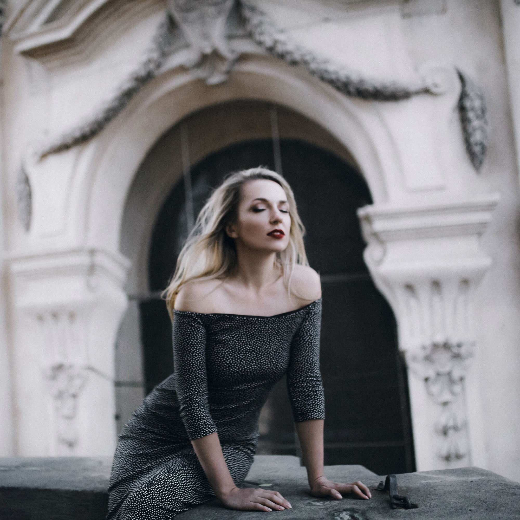 Portrait, fashion and art photography. Wedding and portrait photographer in Poland Vitali Frozen