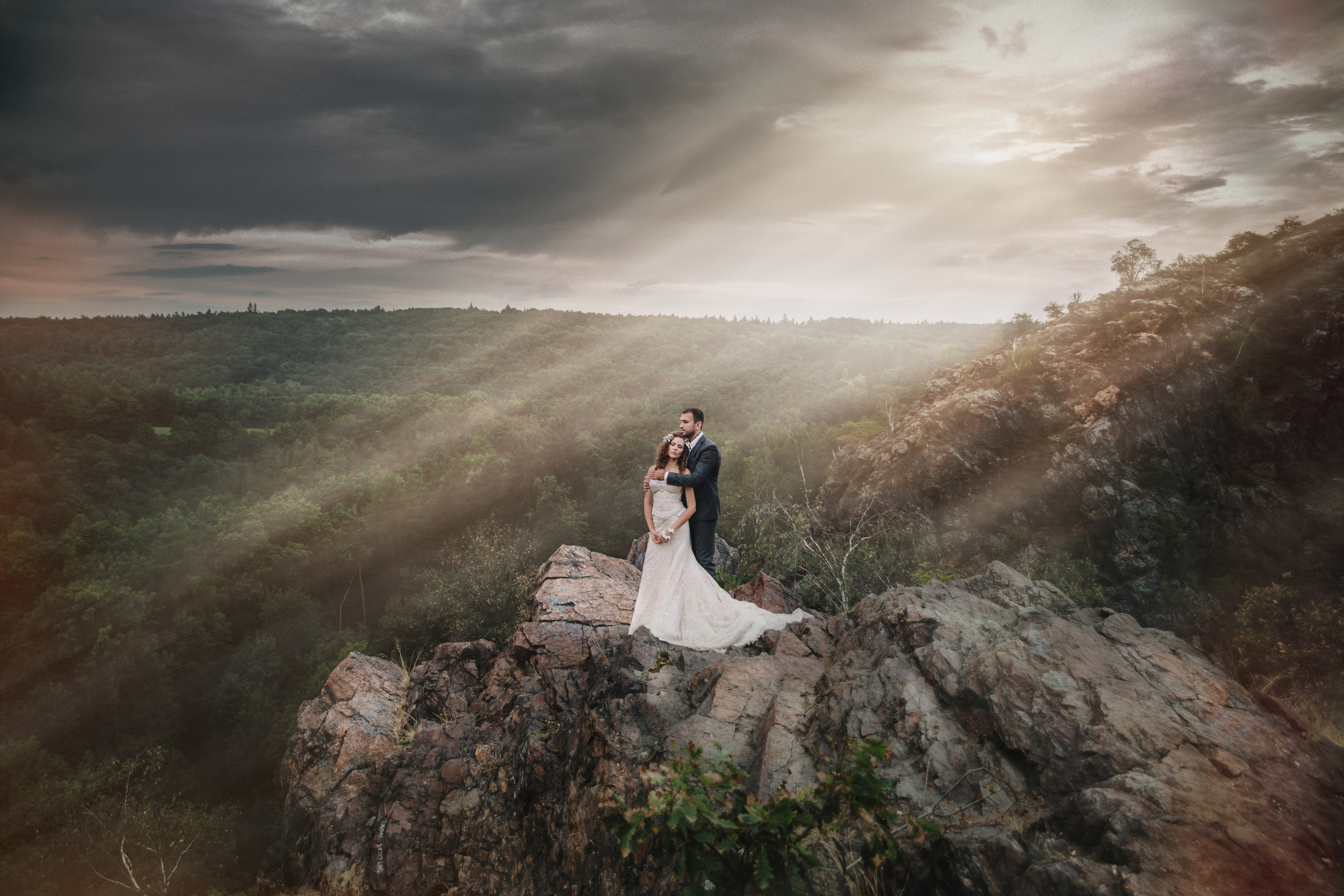 Wedding photos. Wedding and portrait photographer in Poland Vitali Frozen