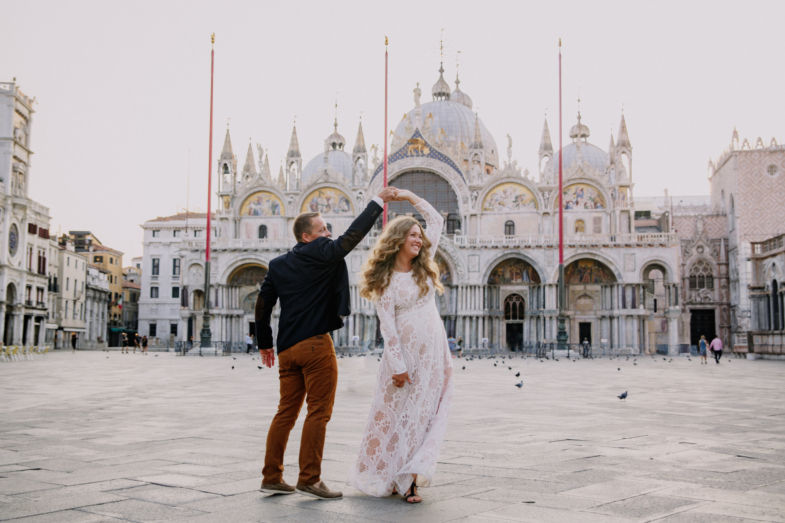 A&L elopement. Wedding and portrait photographer in Poland Vitali Frozen