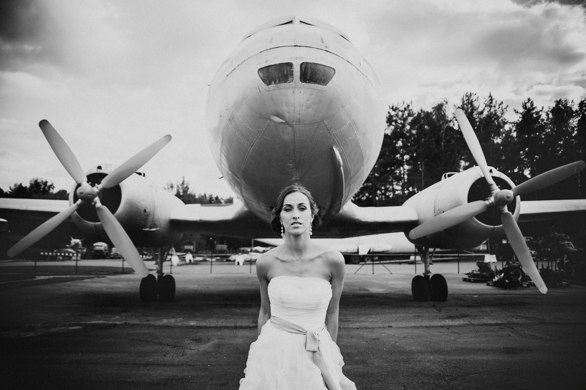 Wedding photos. Wedding and portrait photographer in Poland Vitali Frozen