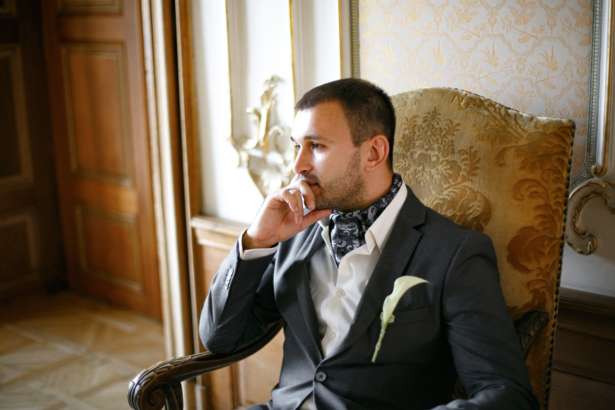 Romantic wedding in Prague. Wedding and portrait photographer in Poland Vitali Frozen