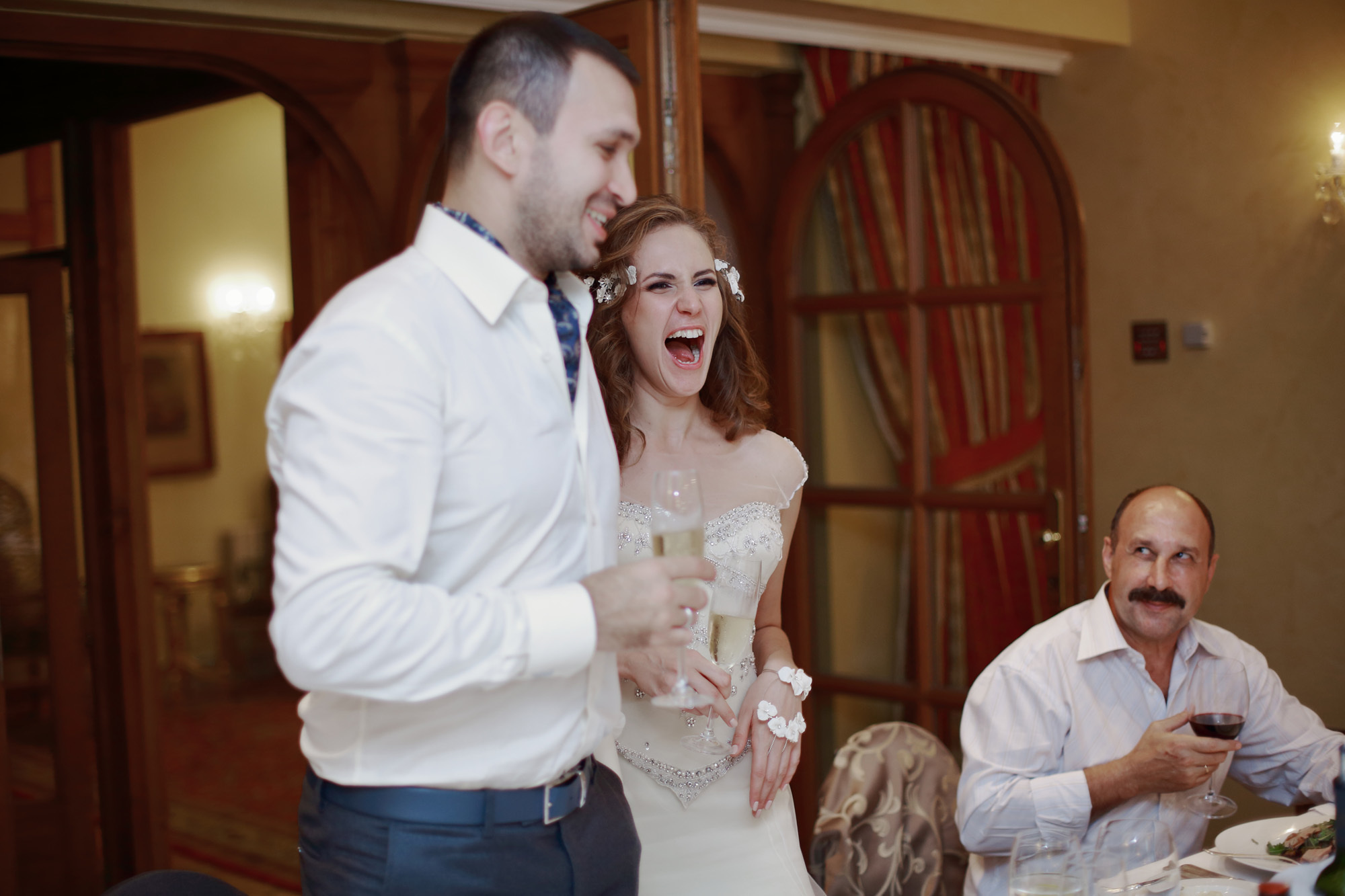 Romantic wedding in Prague. Wedding and portrait photographer in Poland Vitali Frozen