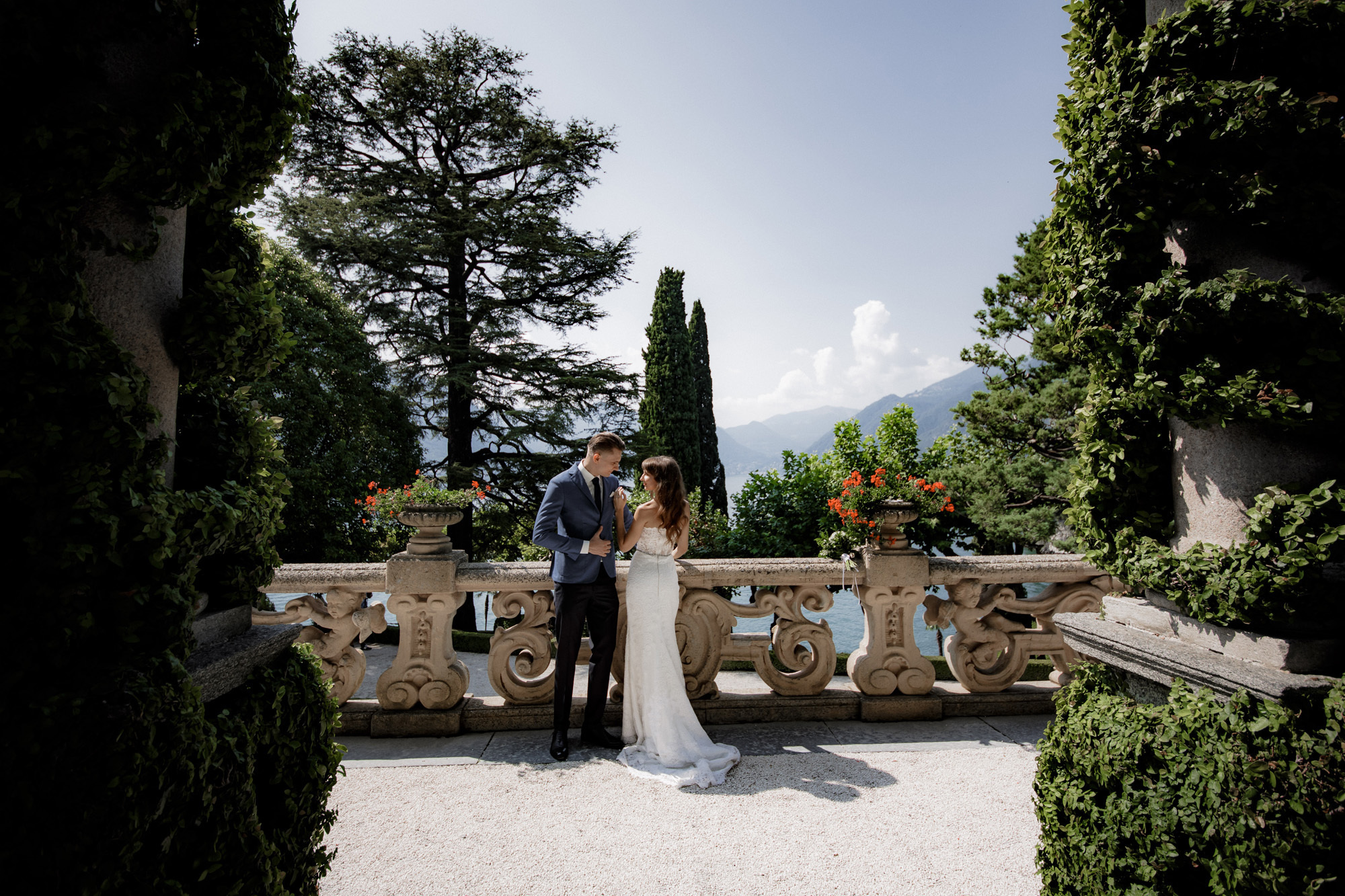 M&O elopement. Wedding and portrait photographer in Poland Vitali Frozen
