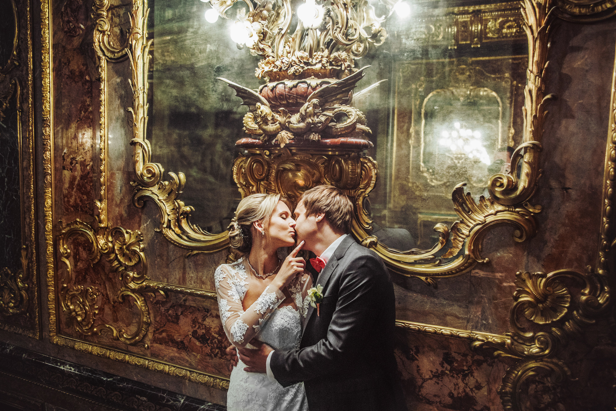 Wedding photos. Wedding and portrait photographer in Poland Vitali Frozen