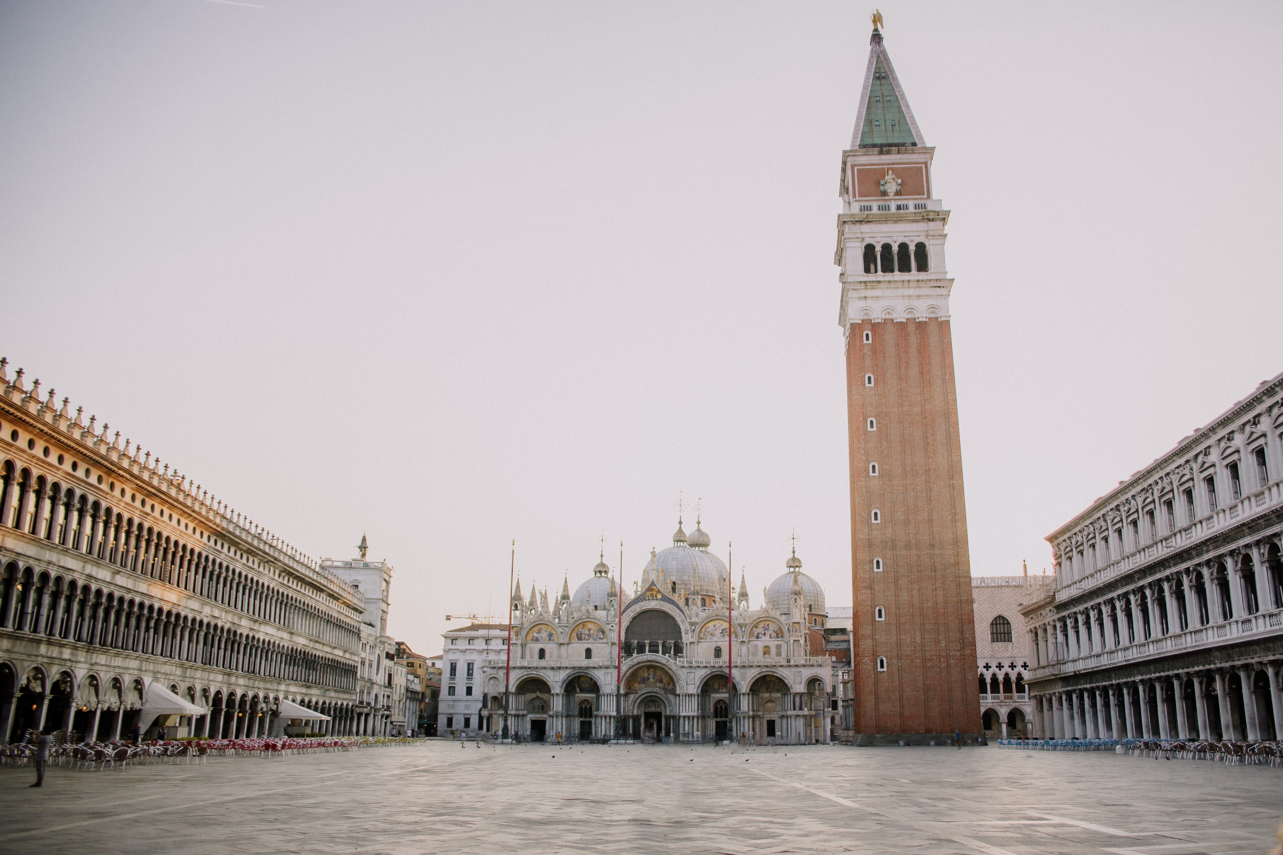 A&L elopement. Wedding and portrait photographer in Poland Vitali Frozen