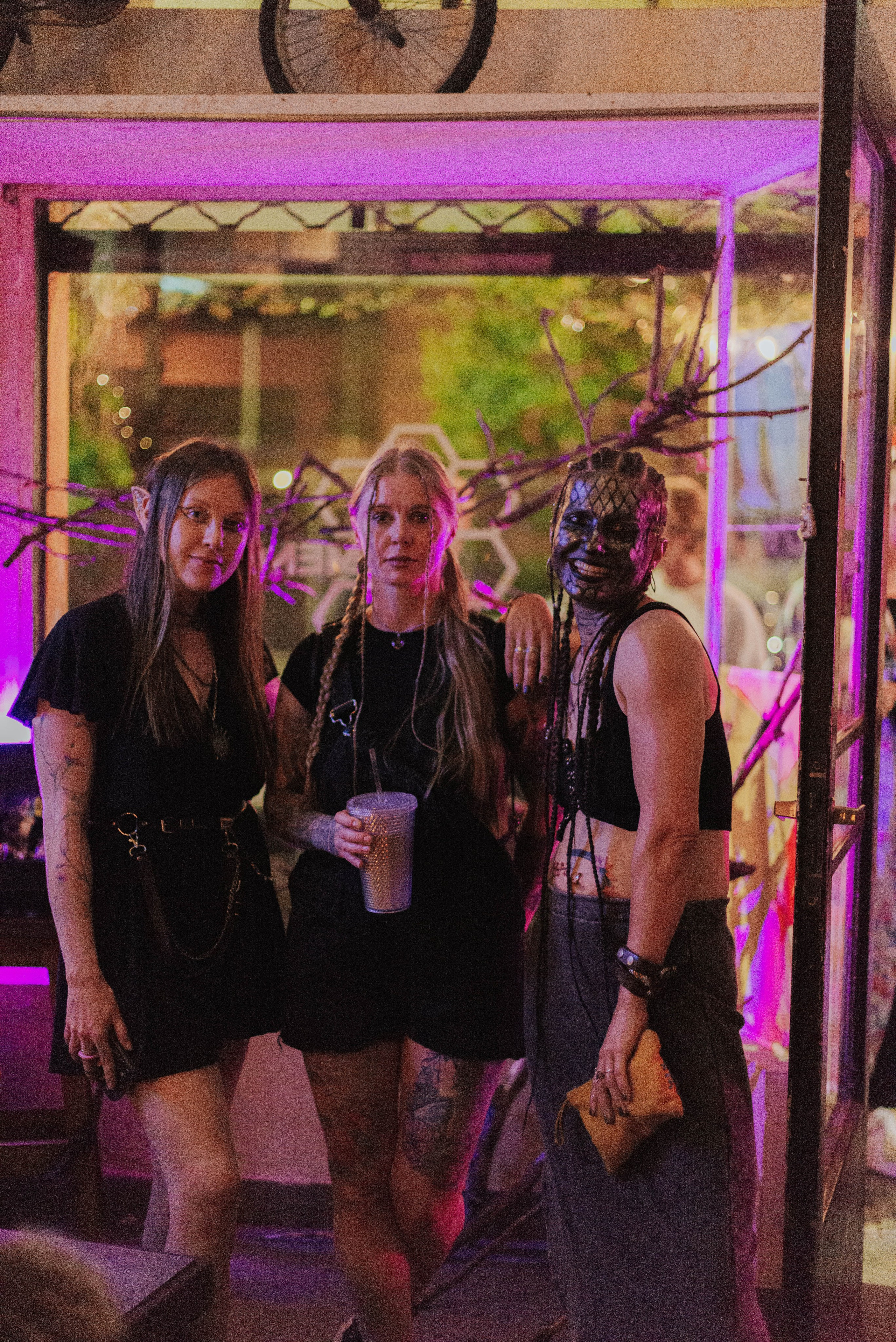 Ladno.cooperativa. Photographer @elmirkami in the city of Buenos Aires