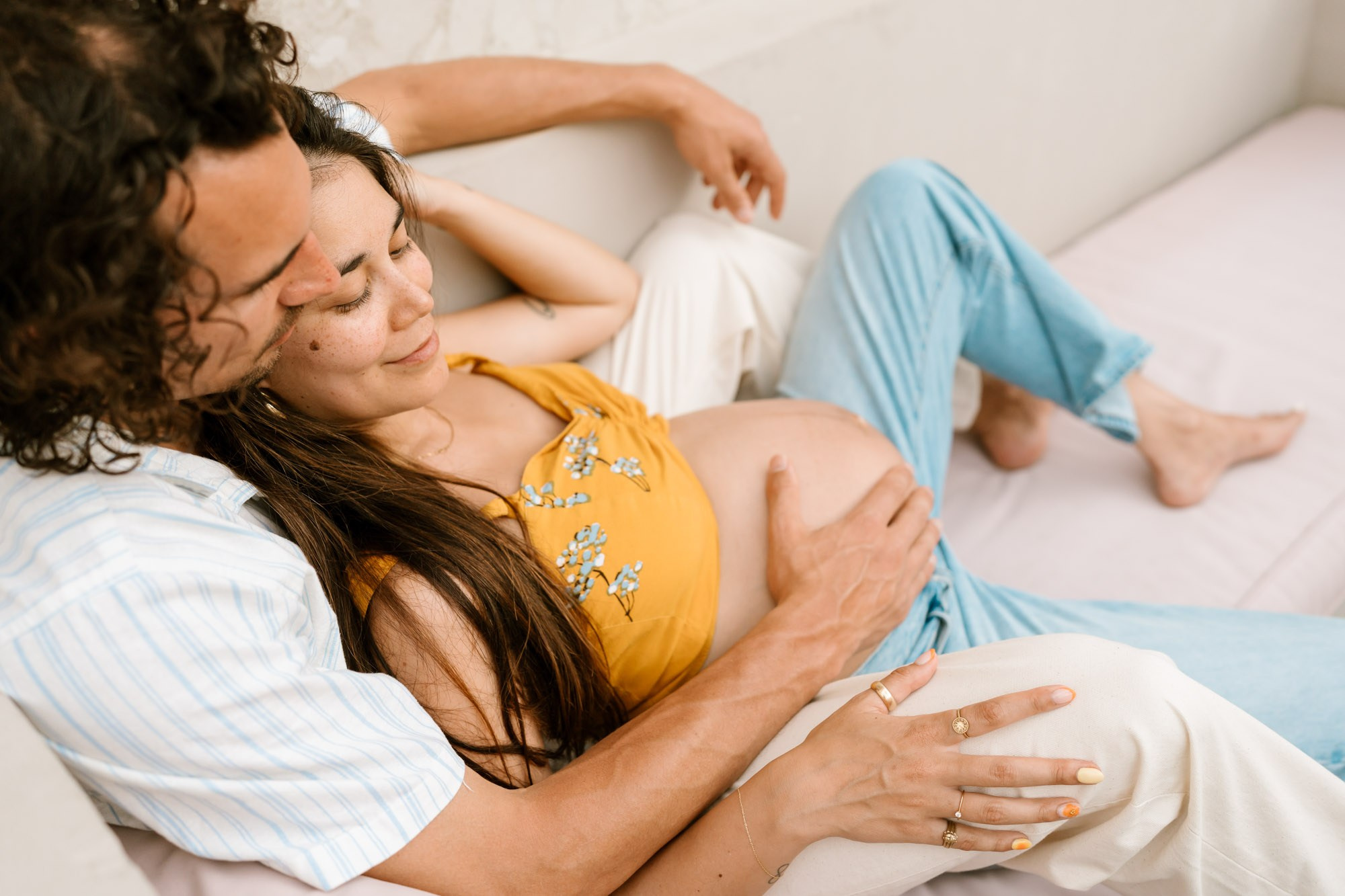 LARISSA & SJUUL MATERNITY. Female Photographer in Bali