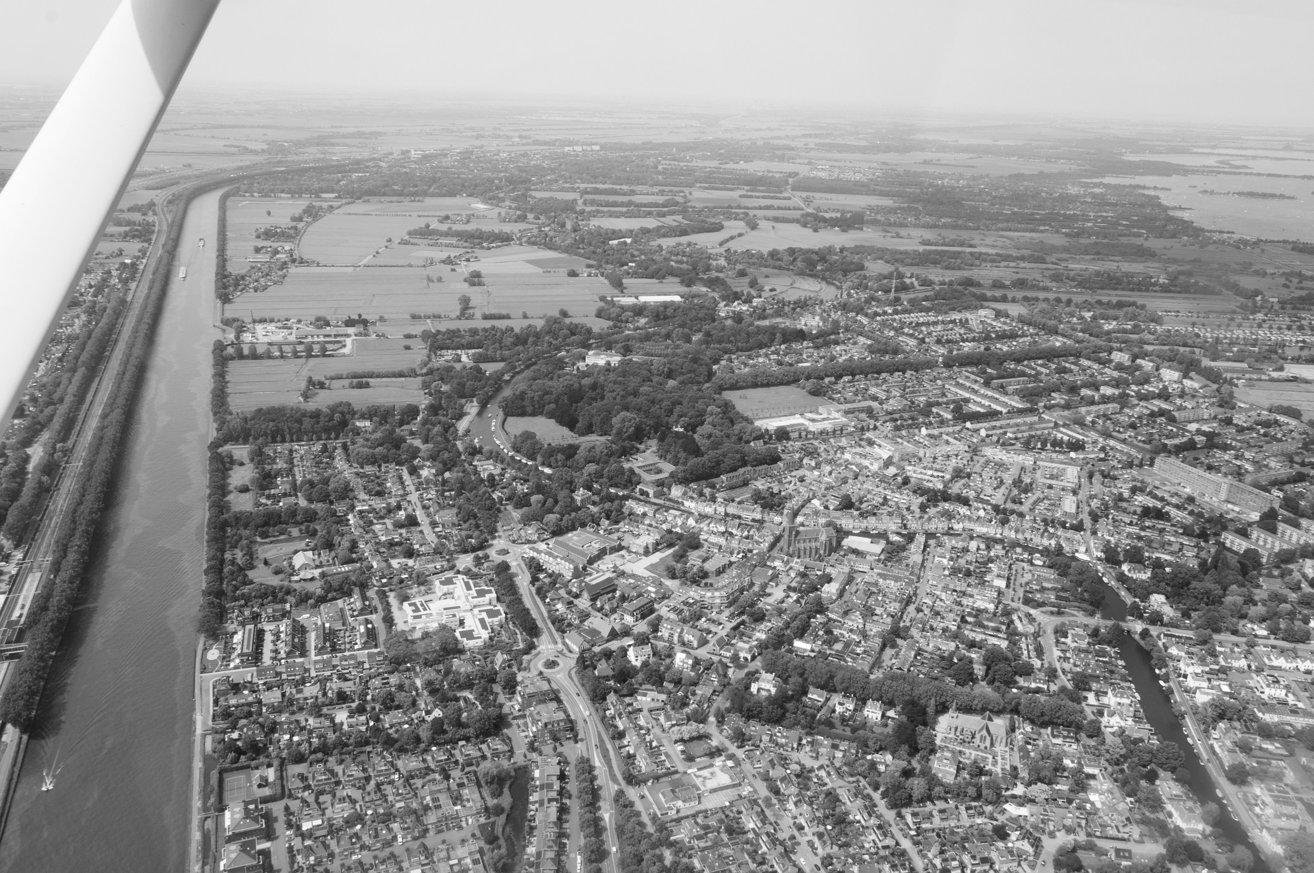 Een fotoshoot van een piloot en vliegtuigen. Éclat Fotos. Exclusieve portretfotografieservice